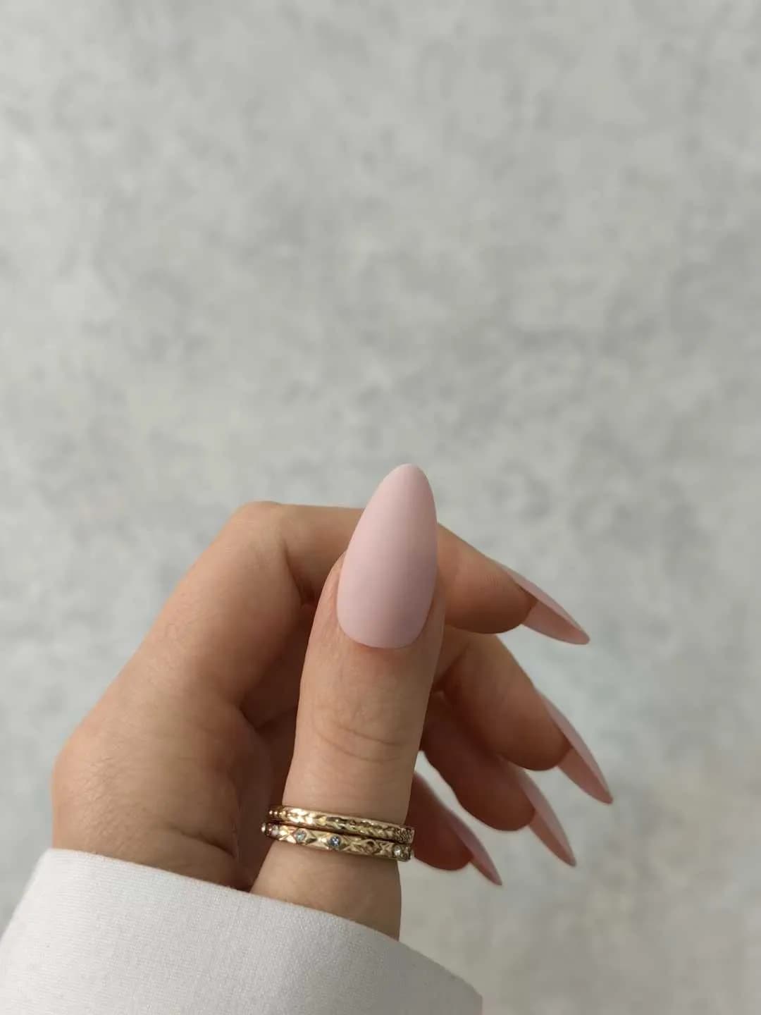 ناخن مصنوعی رنگی ساده رنگ صورتی کرم بیس نود فرم بادامی مات راسا – RSN0347 — تصویر ۴