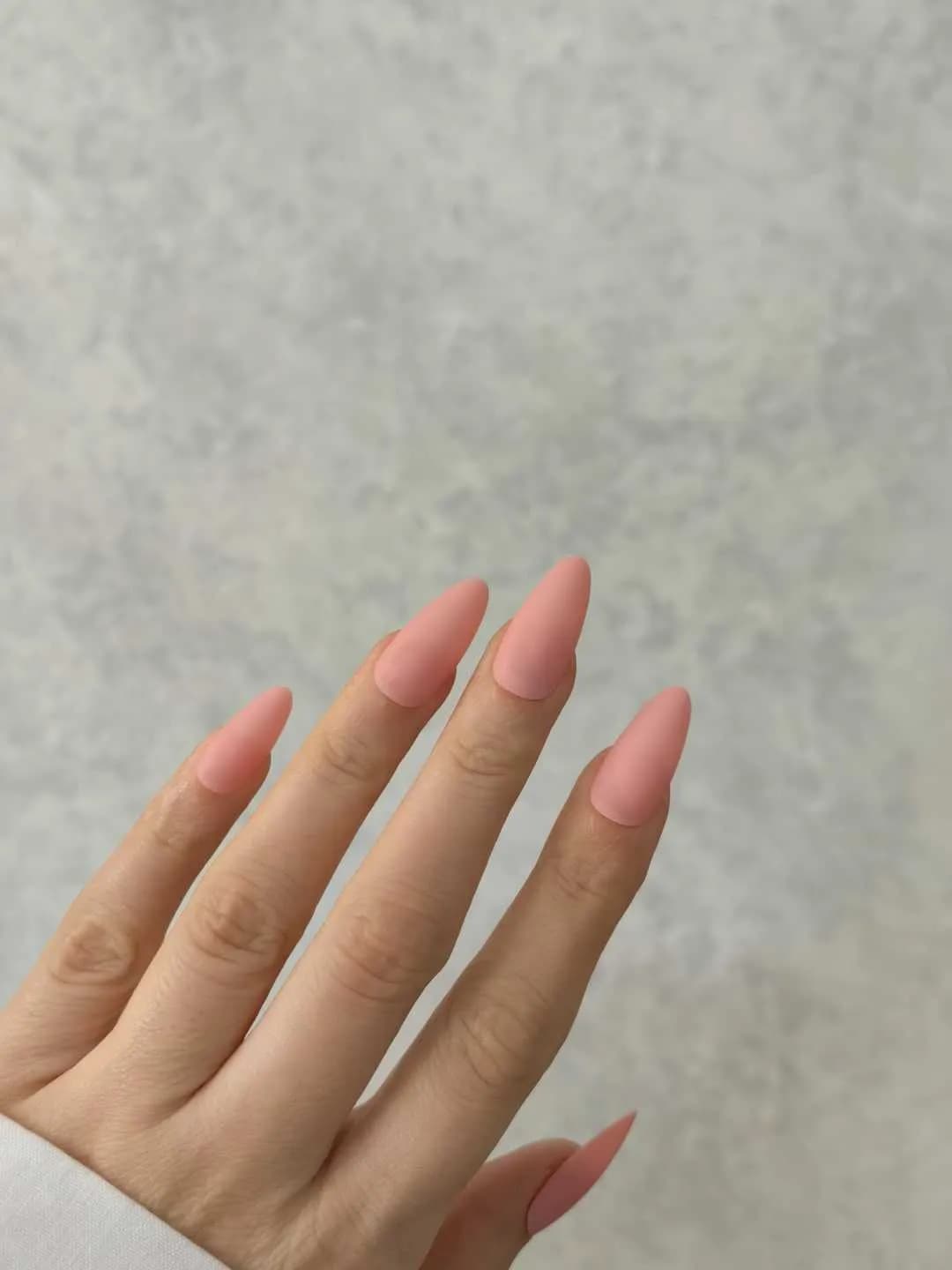 ناخن مصنوعی رنگی ساده رنگ صورتی فرم بادامی مات راسا – RSN0345 — تصویر ۲