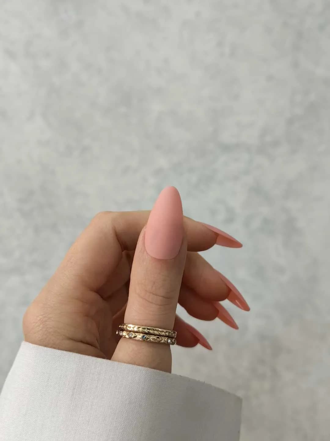 ناخن مصنوعی رنگی ساده رنگ صورتی فرم بادامی مات راسا – RSN0345 — تصویر ۴