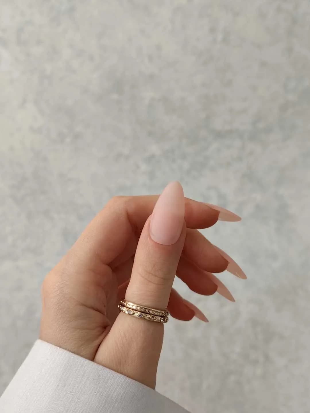 ناخن مصنوعی رنگی ساده رنگ صورتی بیس فرم بادامی مات راسا – RSN0344 — تصویر ۴