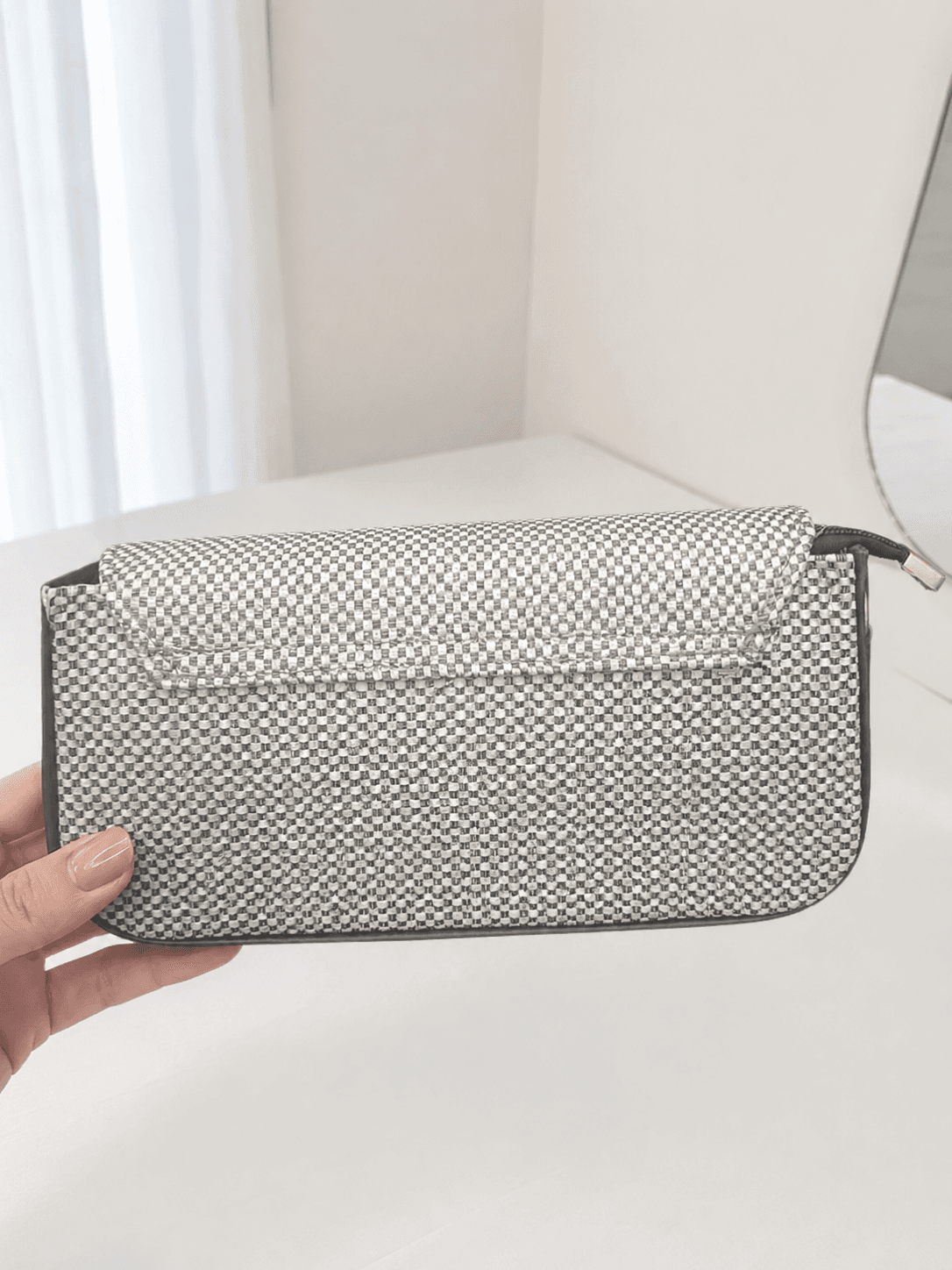 کیف کلاچ و دوشی زنانه کشیده خاکستری + فیلم — تصویر ۳