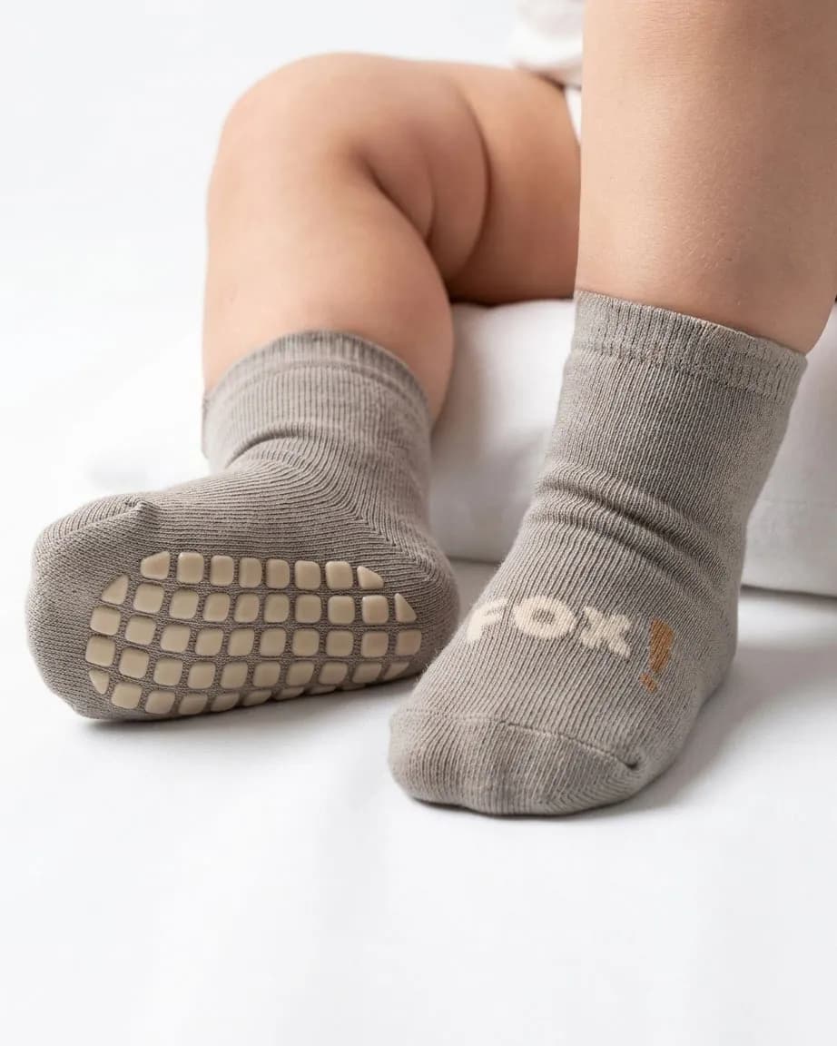 جوراب نیم ساق استوپردار (ترمزگیر) طرح fox