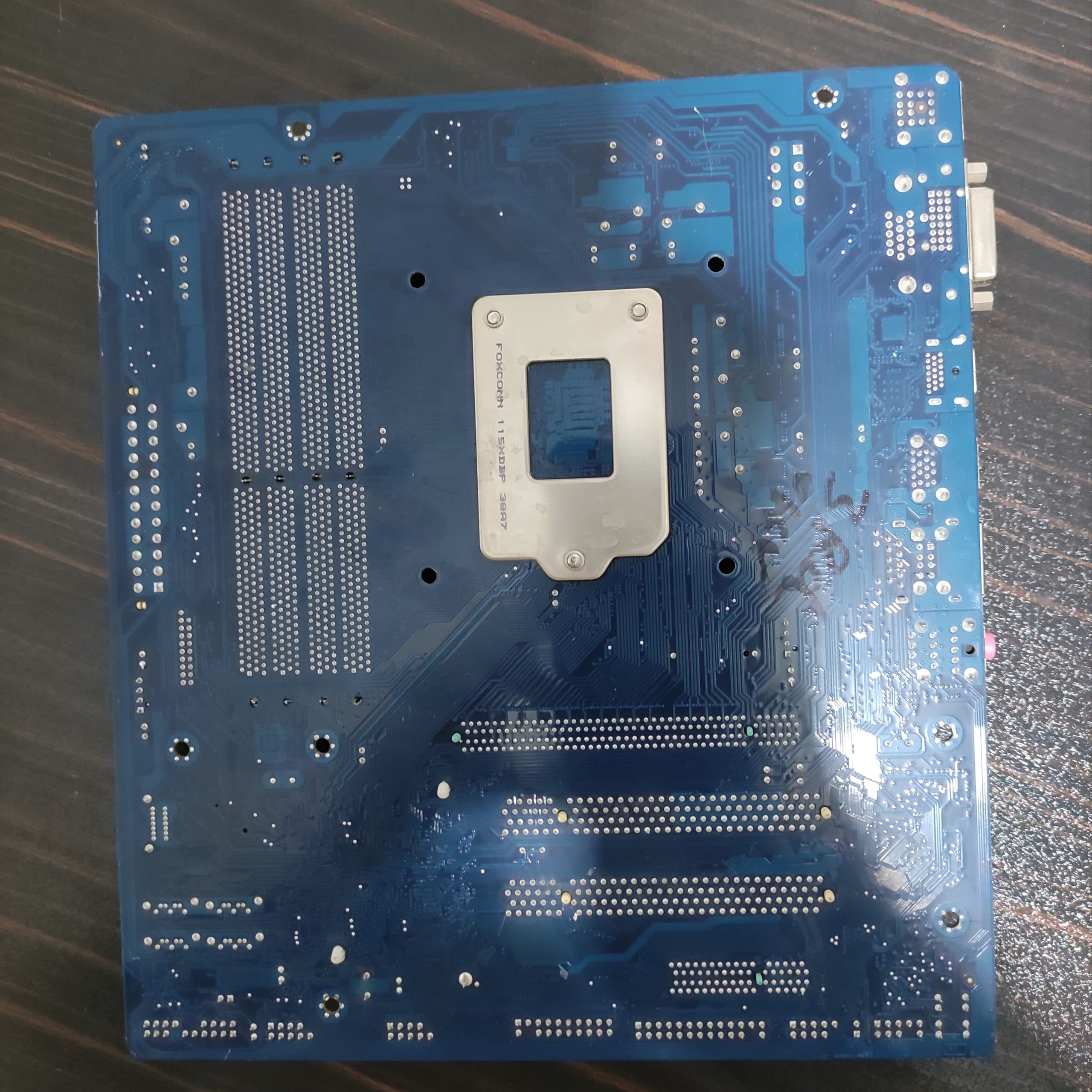 مادربرد گیگابایت مدل GA-B75M-D3H استوک — تصویر ۴