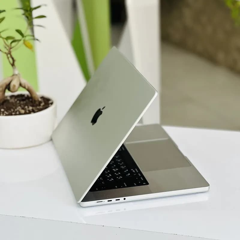 لپ تاپ MacBook Pro 2021- A2485 استوک | m1 pro | 16RAM | 500SSD | M1 pro. — تصویر ۷