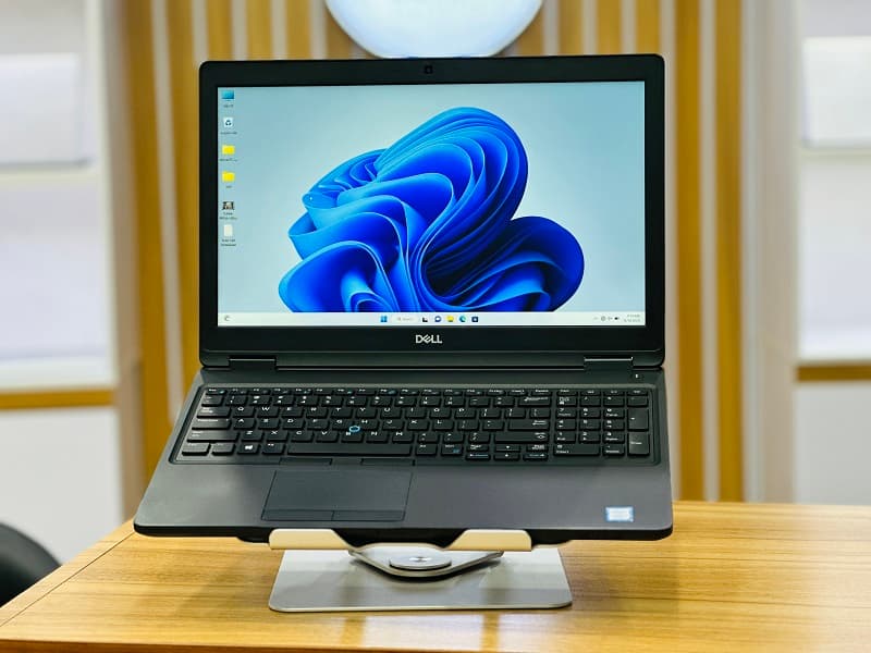 لپ تاپ Del precision 3530 | i7.8750H | RAM16 | 512SSD | 4GB Nvidia p600 — تصویر ۳