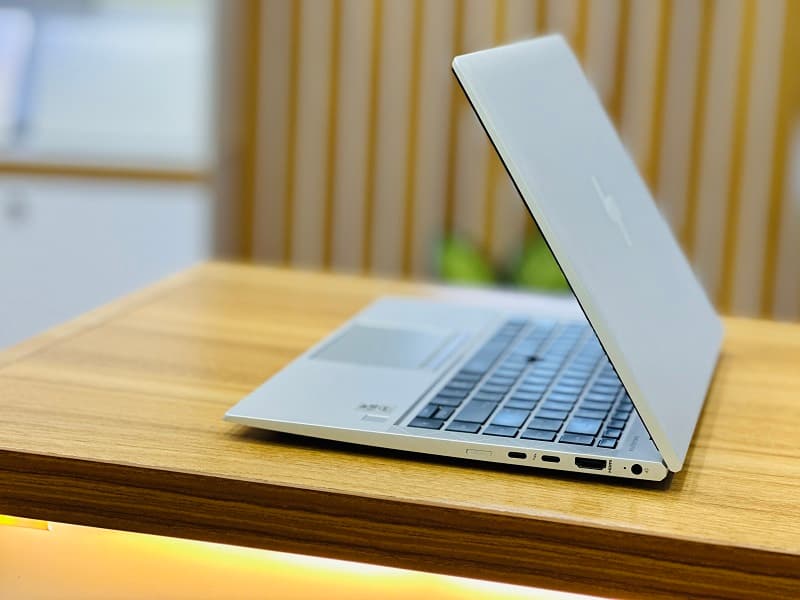 لپ تاپ HP Elite book 840 G7 | i5.10310U | RAM16 | 512SSD | intel — تصویر ۶