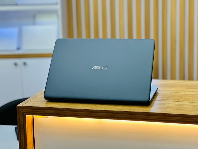 لپ تاپ Asus X542UN | i7 – 8550 U | RAM8 | 256SSD | 4GB GeForce MX150. — تصویر ۵
