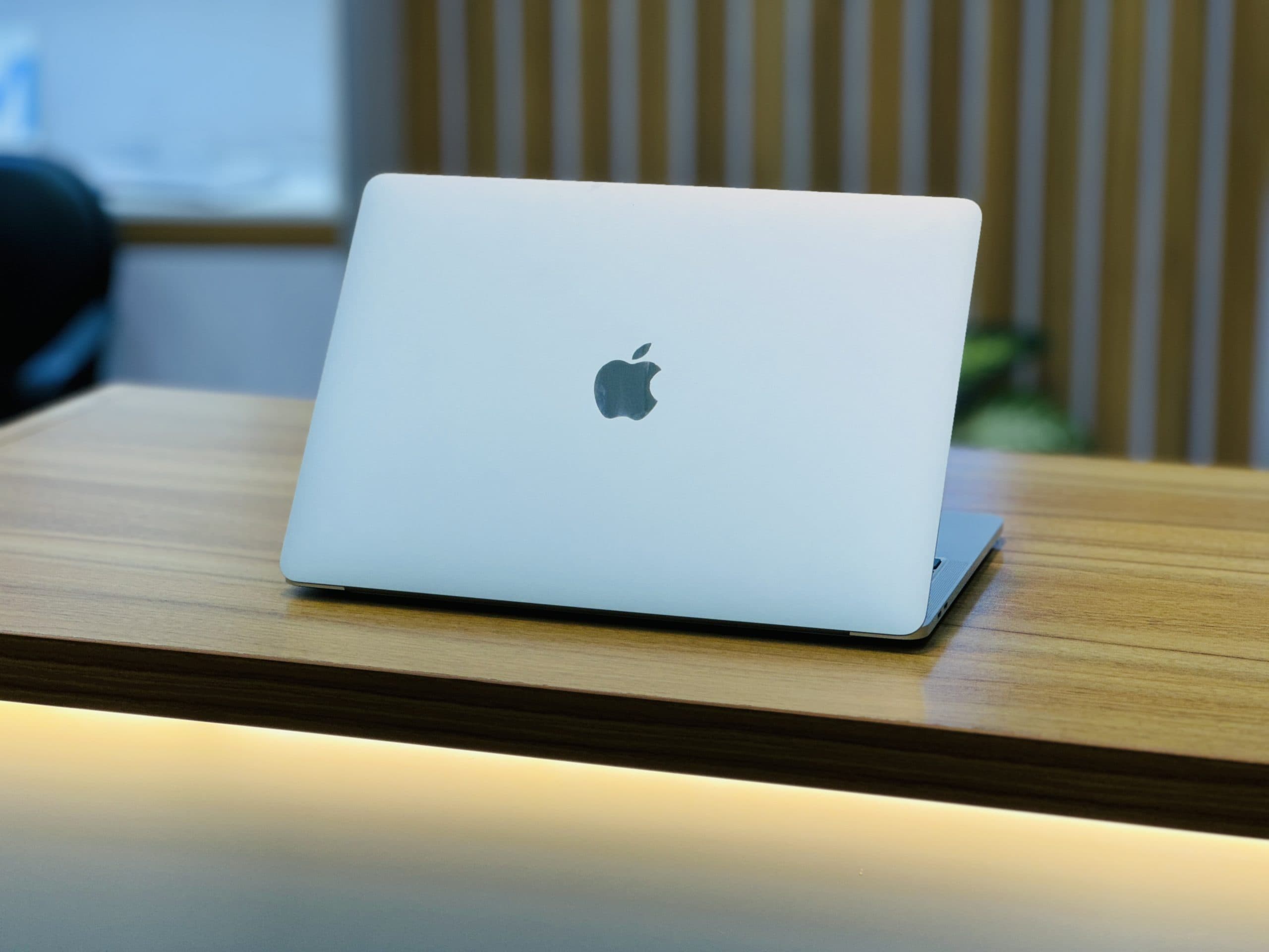 مک بوک MacBook Pro 2020 | i7.(2020) | RAM32 | 500SSD | intel iris — تصویر ۴