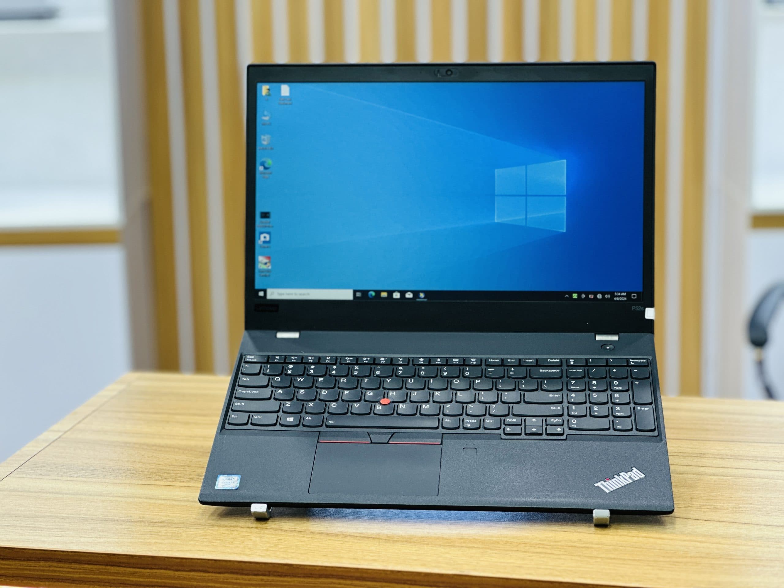 لپ تاپ Lenovo P52S | i7.8650U | RAM16 | 512SSD | 2GB Nvidia P500 — تصویر ۴