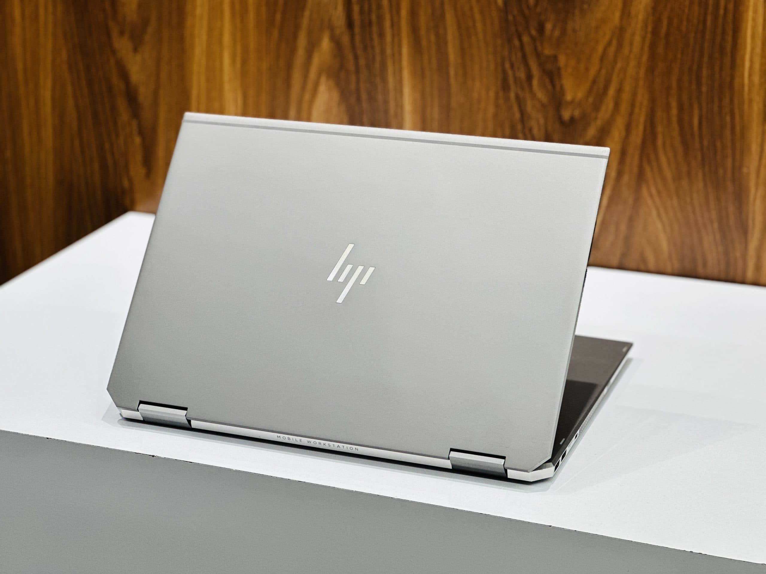 لپ تاپ استوک Hp ZBOOK studio X360 G5 | xeon E2186M | RAM16 | 512SSD | 4GB Nvidia P1000 — تصویر ۶