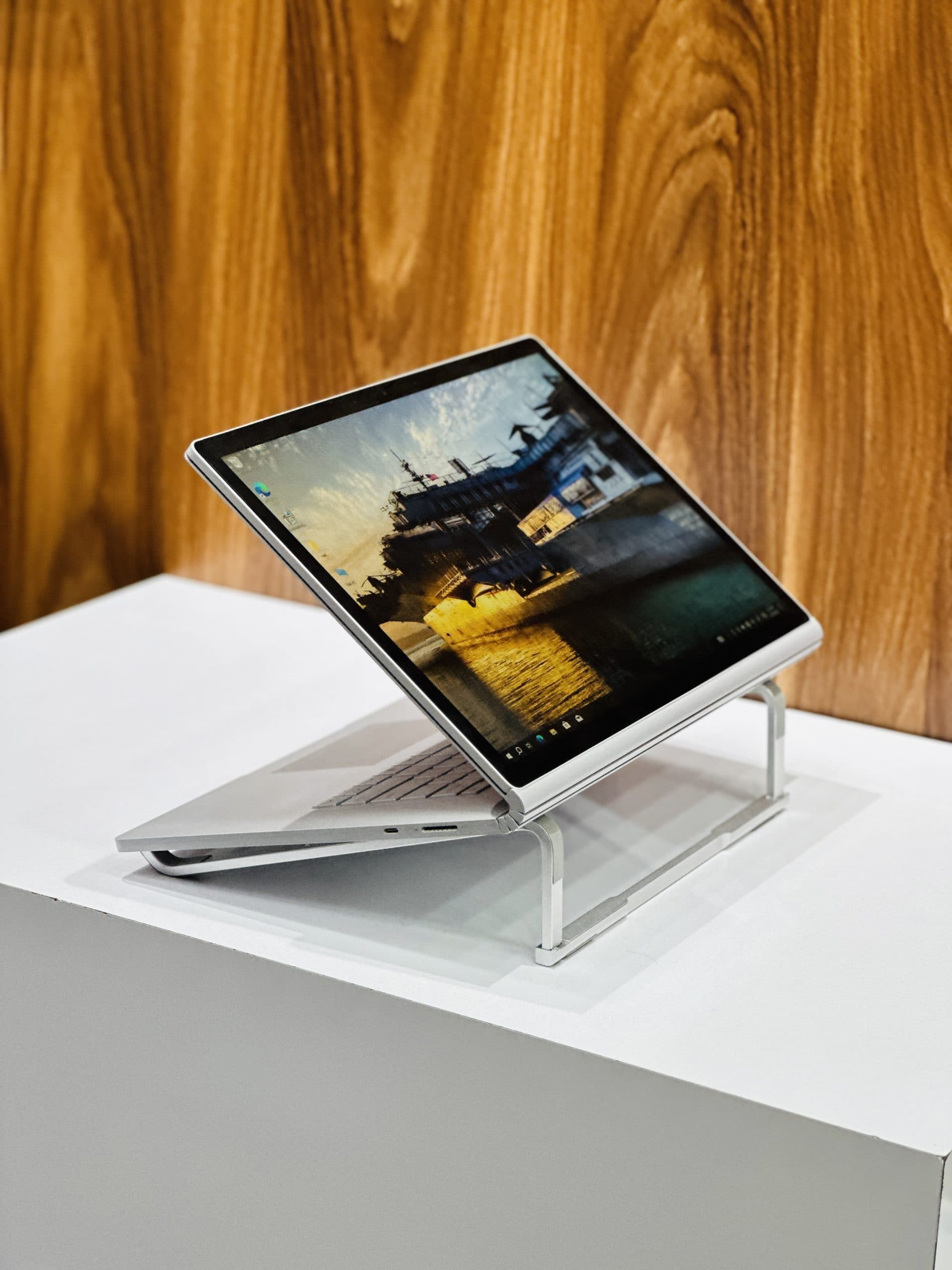 لپ تاپ استوک Surface Book 2 | i7 | 16GB | 512SSD | 6GB Gtx — تصویر ۵