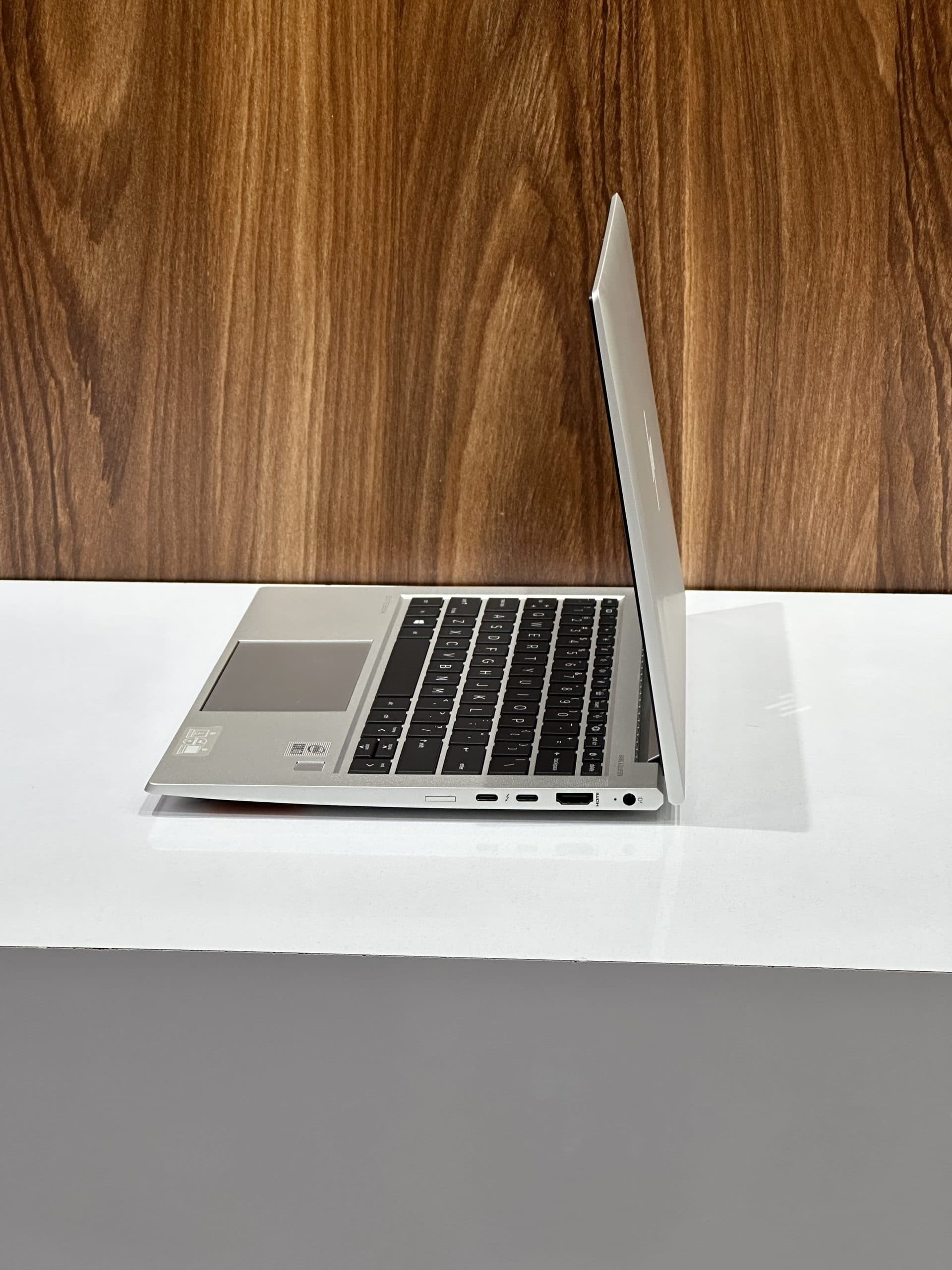 لپ تاپ استوک HP Elite book 830 G7 | i7.1065G7 | RAM16 | 256SSD | Intel — تصویر ۵