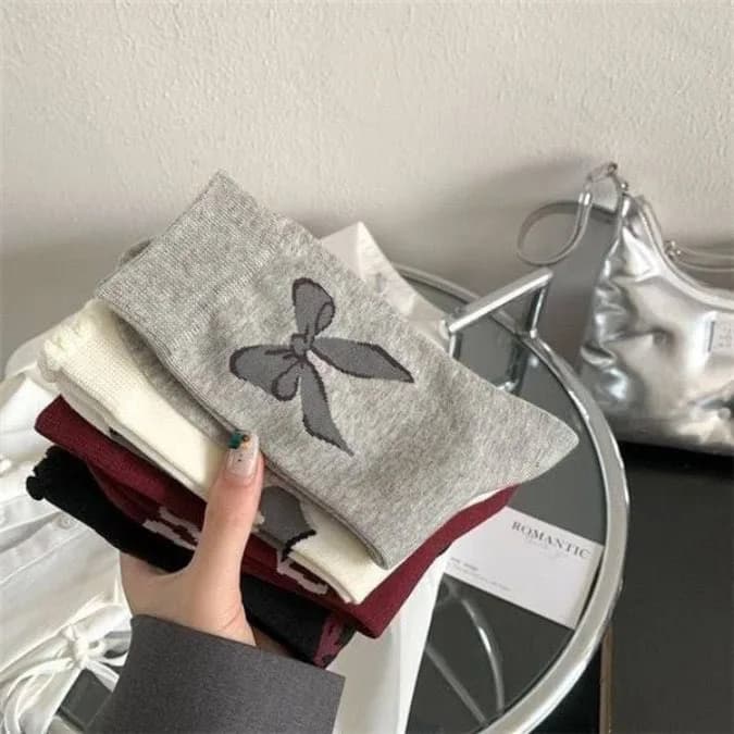 جوراب طوسی پاپیونی زنانه SR127 — تصویر ۳