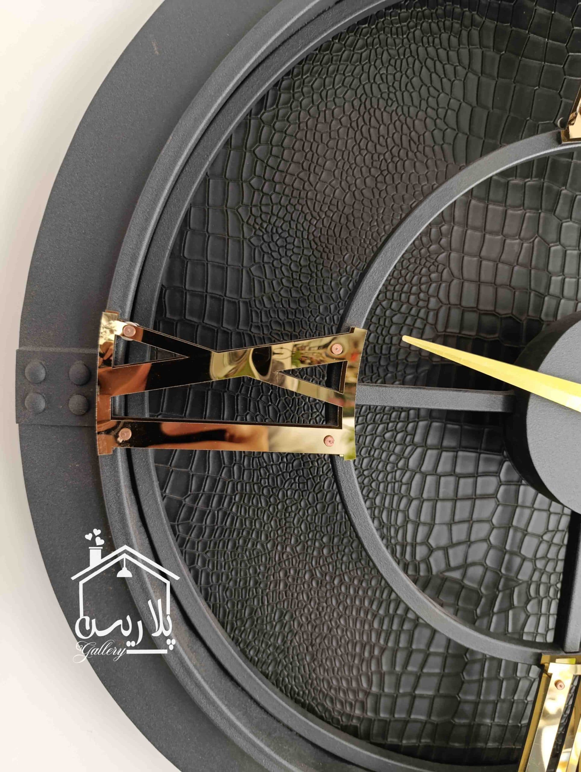 ساعت دیواری گرد چرم قطر 60 سانت — تصویر ۳