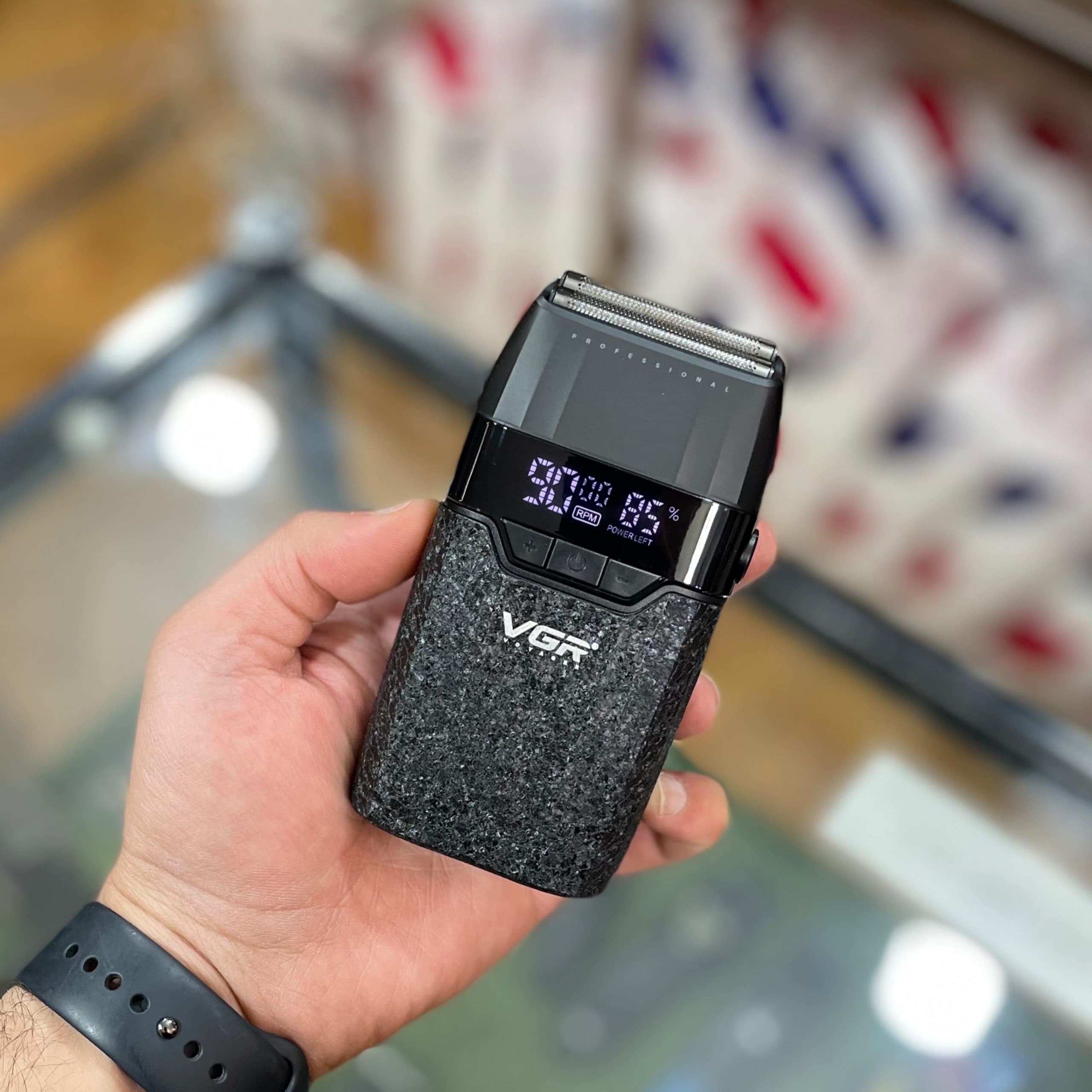 ماشین اصلاح شیور وی جی ار مدل V-640S — تصویر ۲