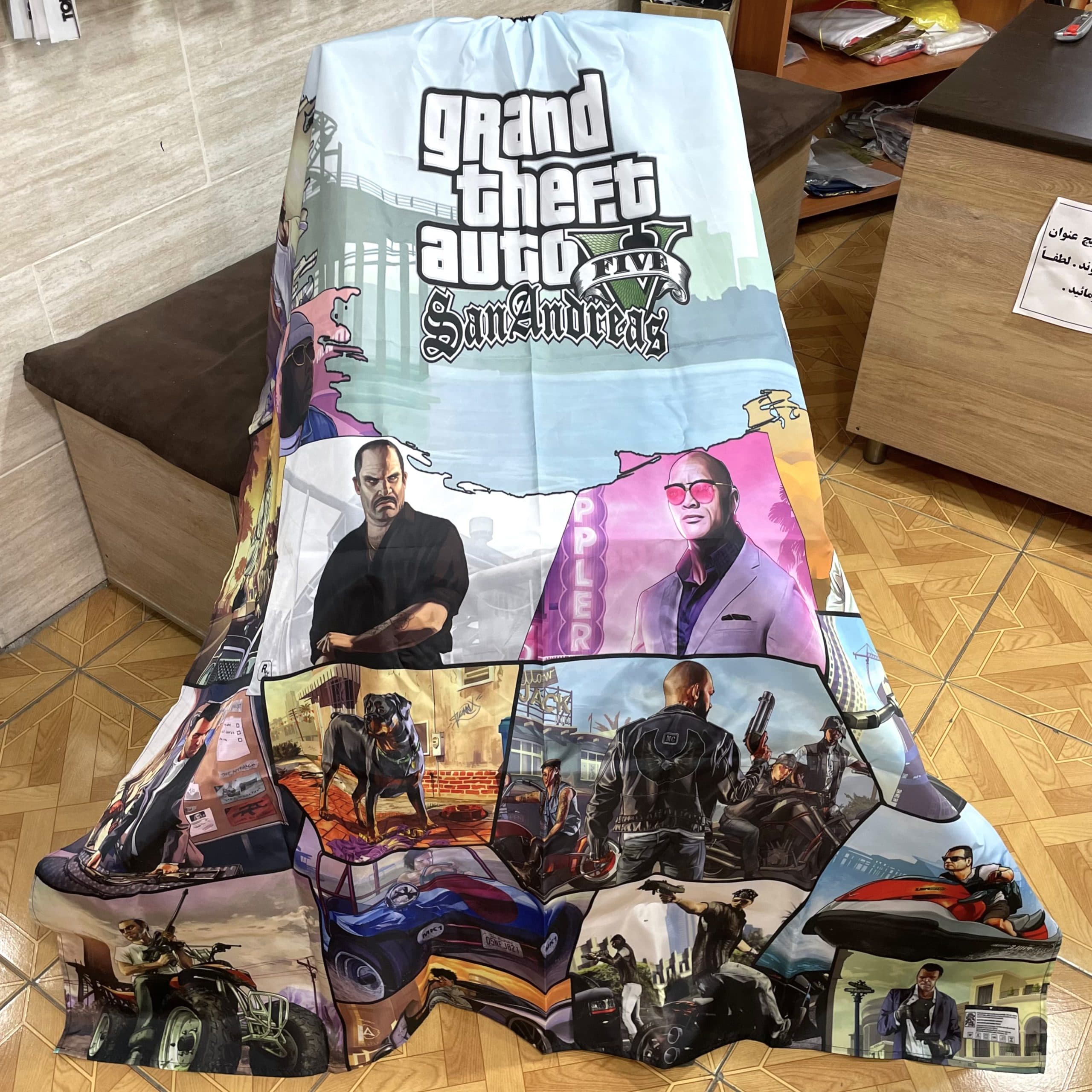 پیشبند یقه کش طرح GTA