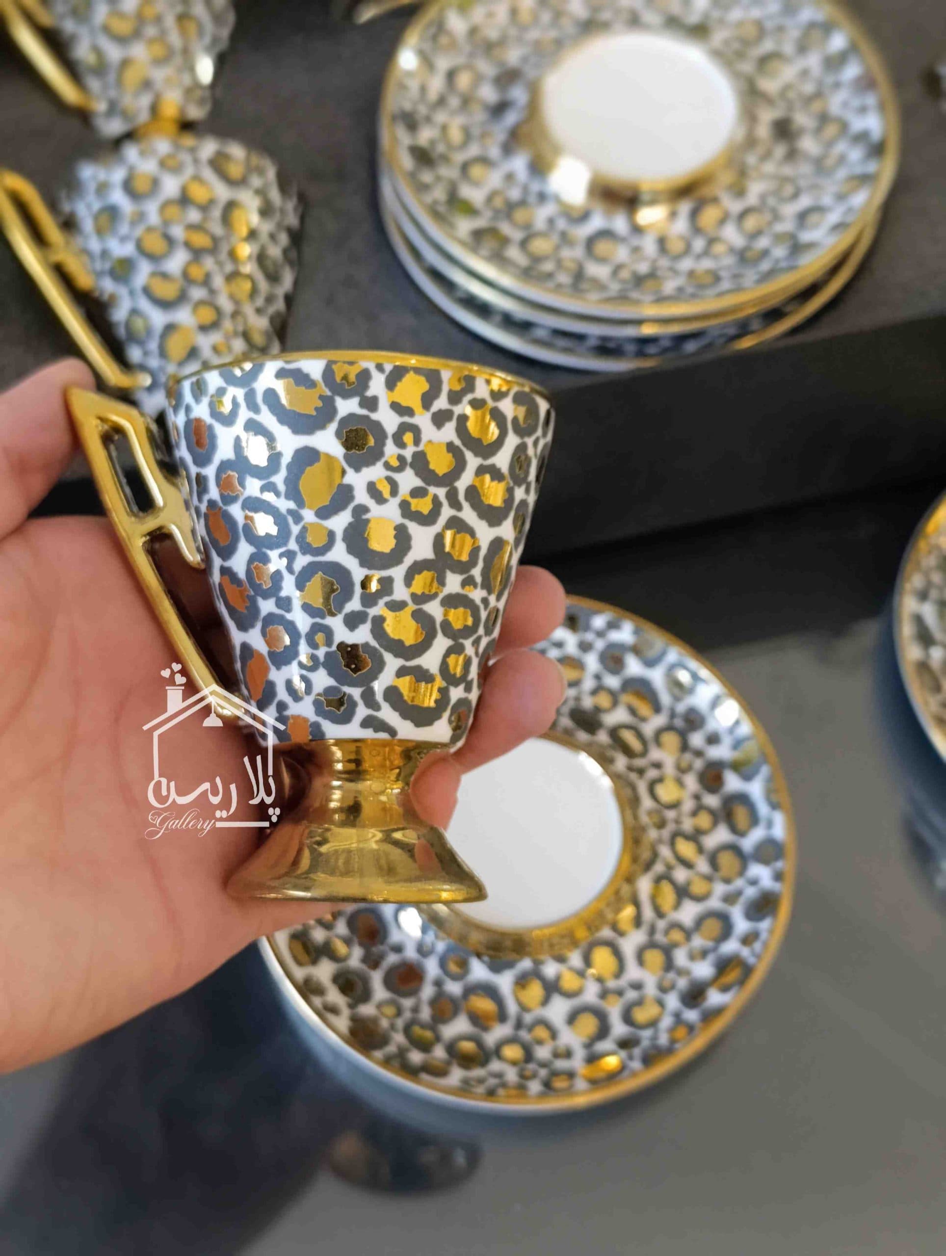 ست فنجان قهوه خوری پایه دار پلنگی — تصویر ۳