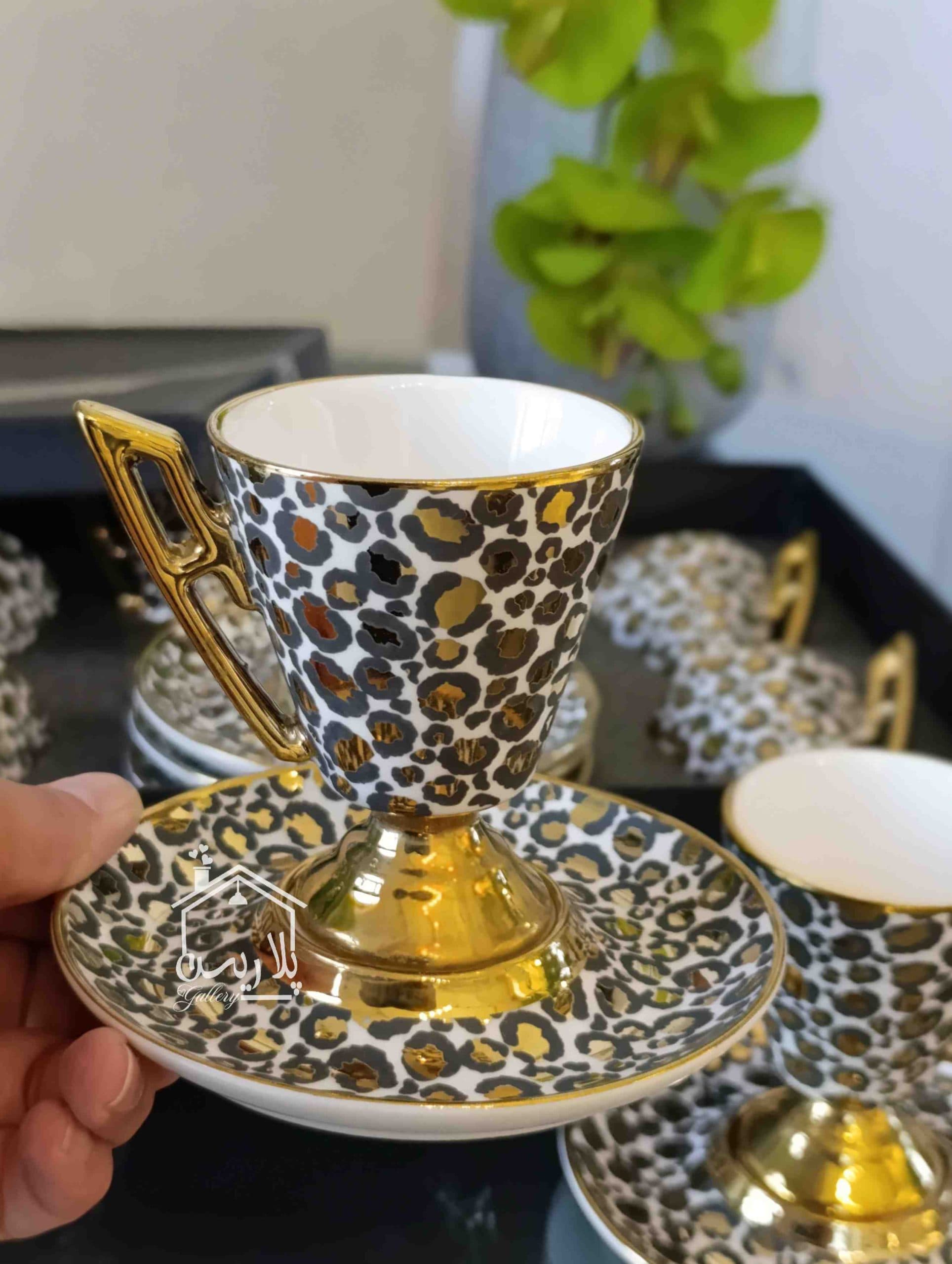 ست فنجان قهوه خوری پایه دار پلنگی — تصویر ۴