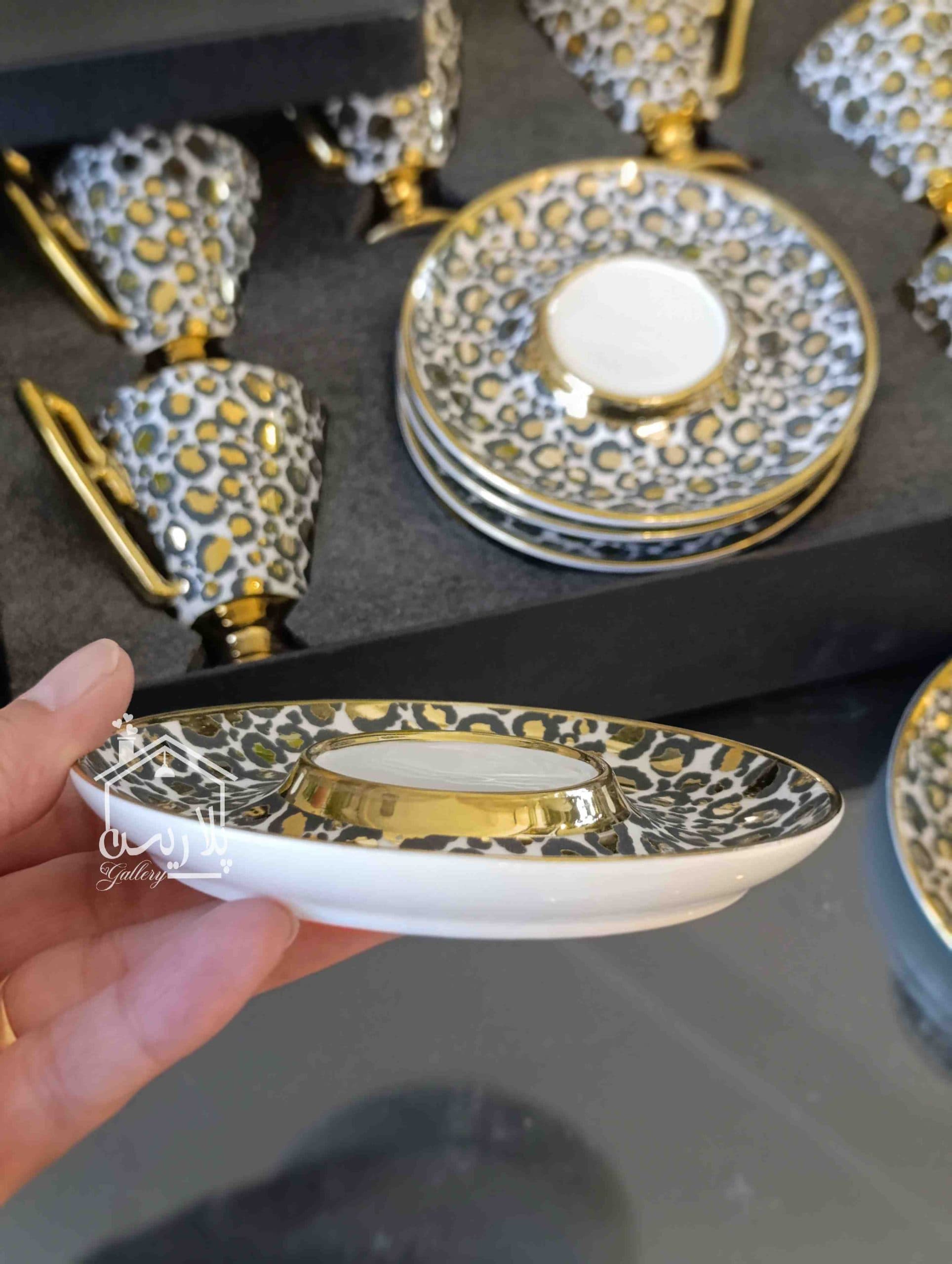 ست فنجان قهوه خوری پایه دار پلنگی — تصویر ۲