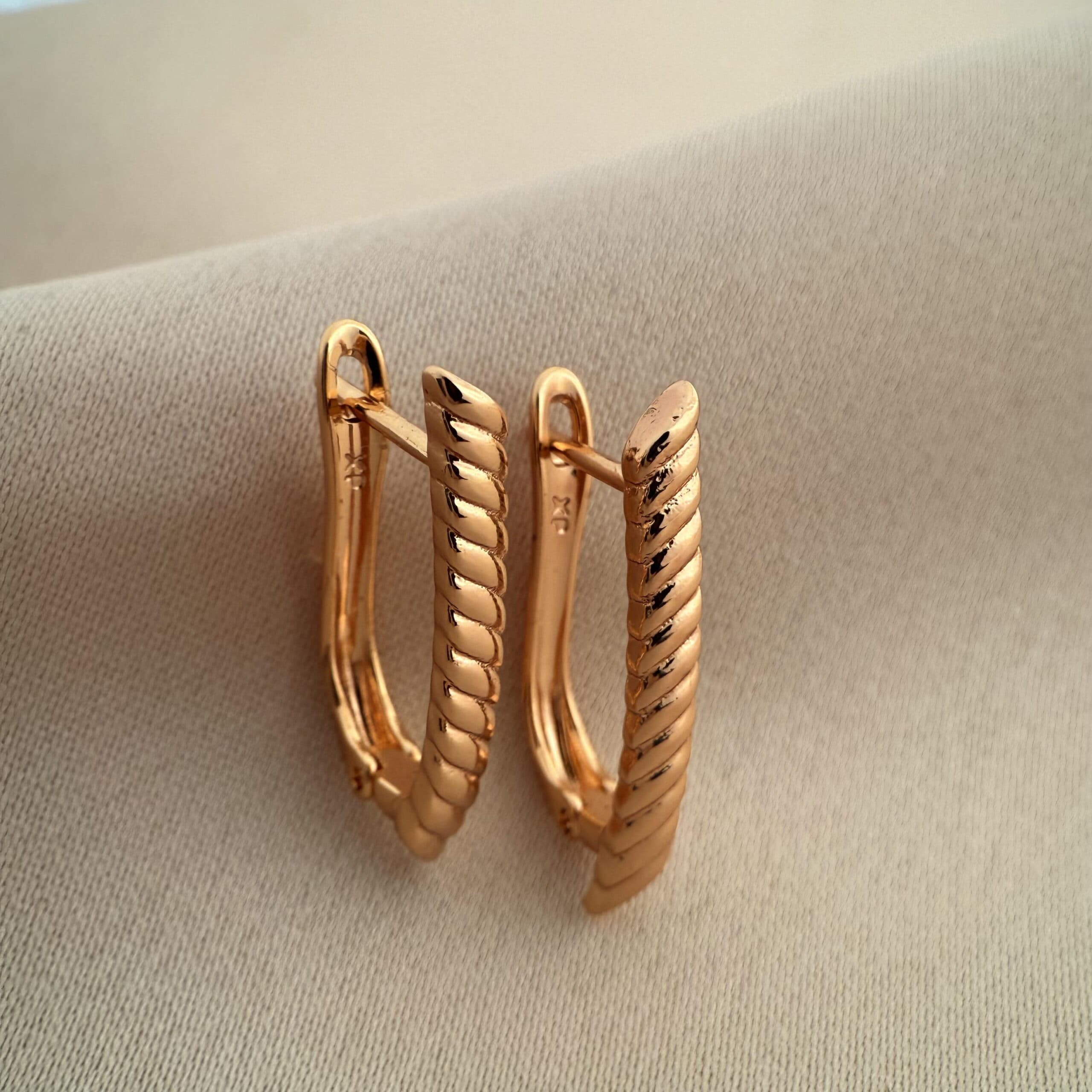 گوشواره زنانه ژوپینگ مدل X008 — تصویر ۳