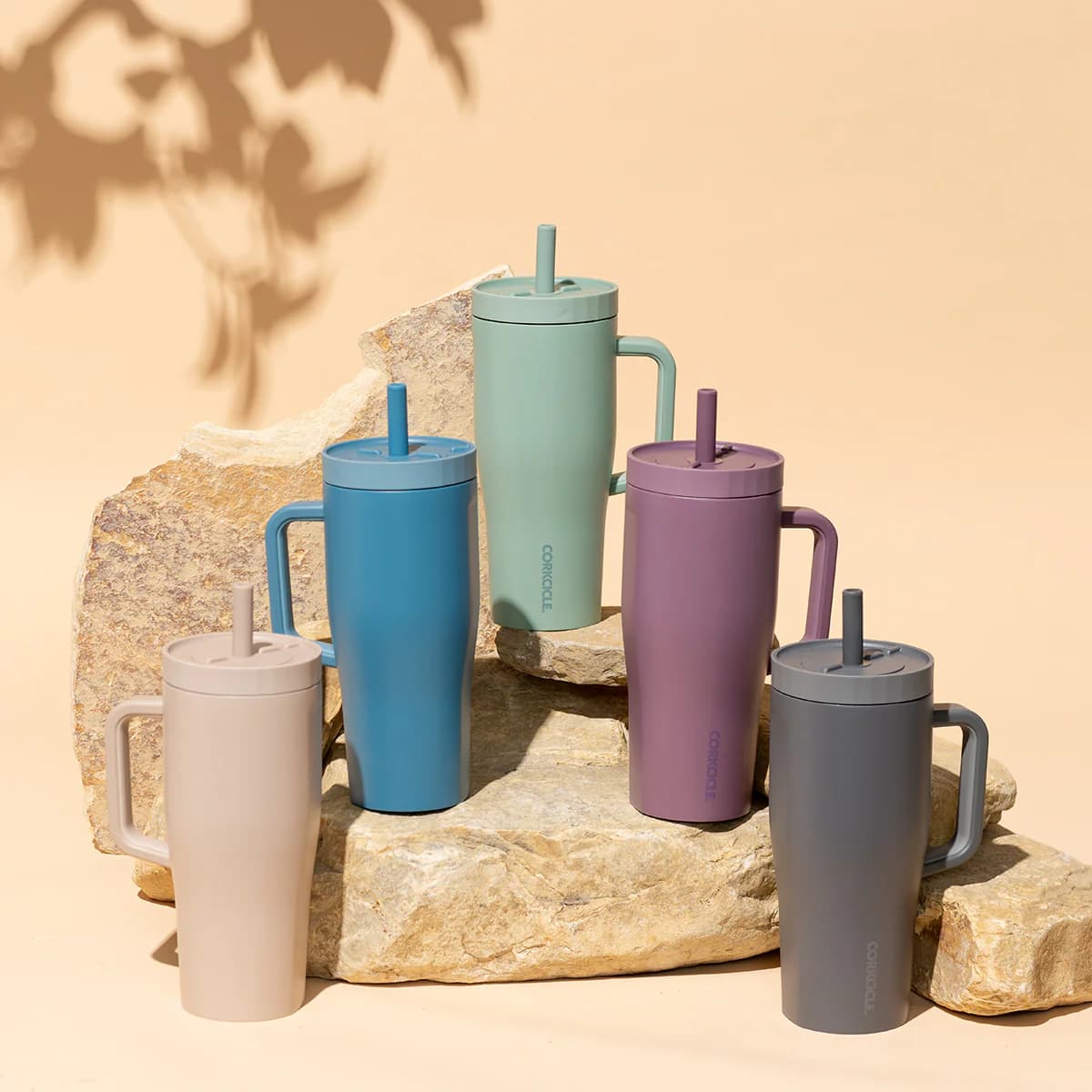 لیوان مسافرتی دسته دار 650ml کورکسیکل (سبز آویشن) Corkcicle Leakproof Cruiser Insulated Tumbler with Straw Thyme