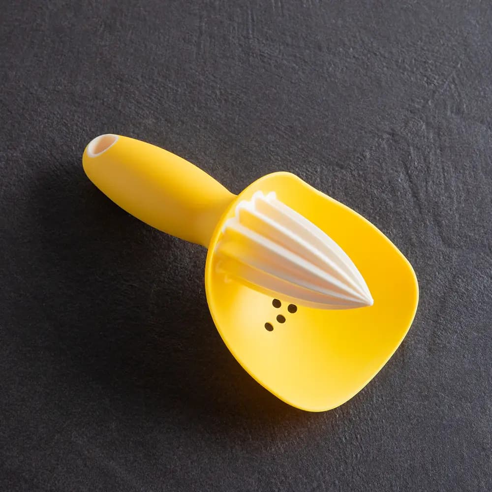 آب مرکبات گیر دستی جوزف جوزف زرد Joseph Joseph Catcher Citrus Reamer
