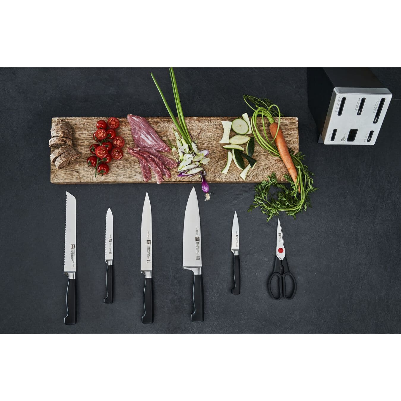 سرویس چاقو 7 پارچه زولینگ مدل فور استار با استند خود تیز شونده zwilling sharp block four star black — تصویر ۴