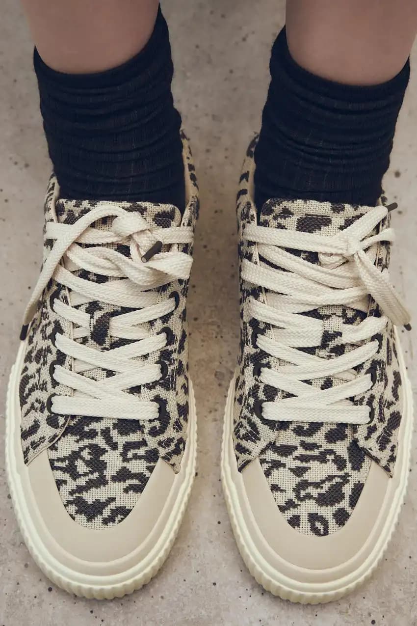 کفش اورجینال Zara مدل Animal Print Trainers — تصویر ۲