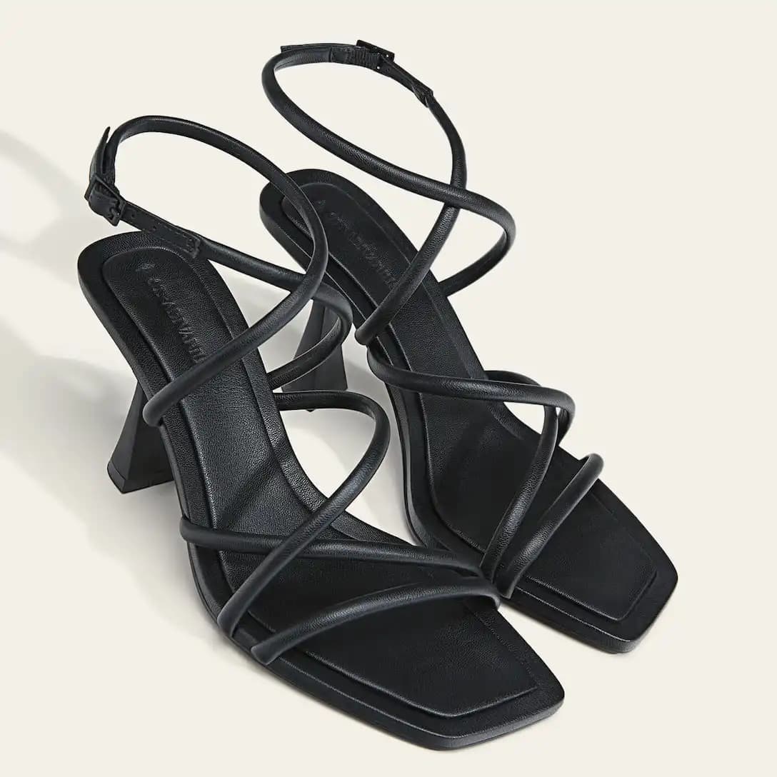 کفش اورجینال Stradivarius مدل Banded Heel Sandals
