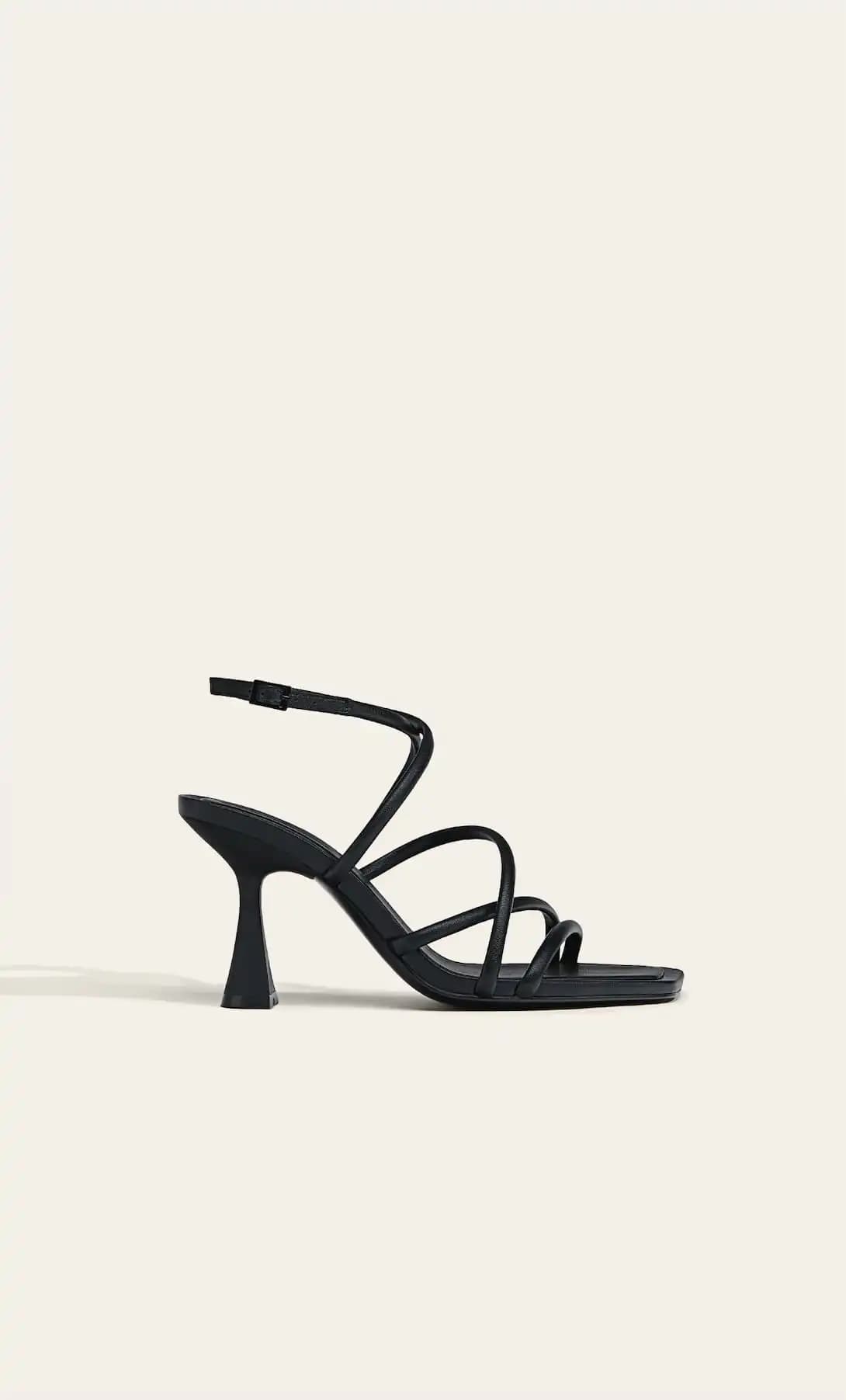 کفش اورجینال Stradivarius مدل Banded Heel Sandals — تصویر ۲