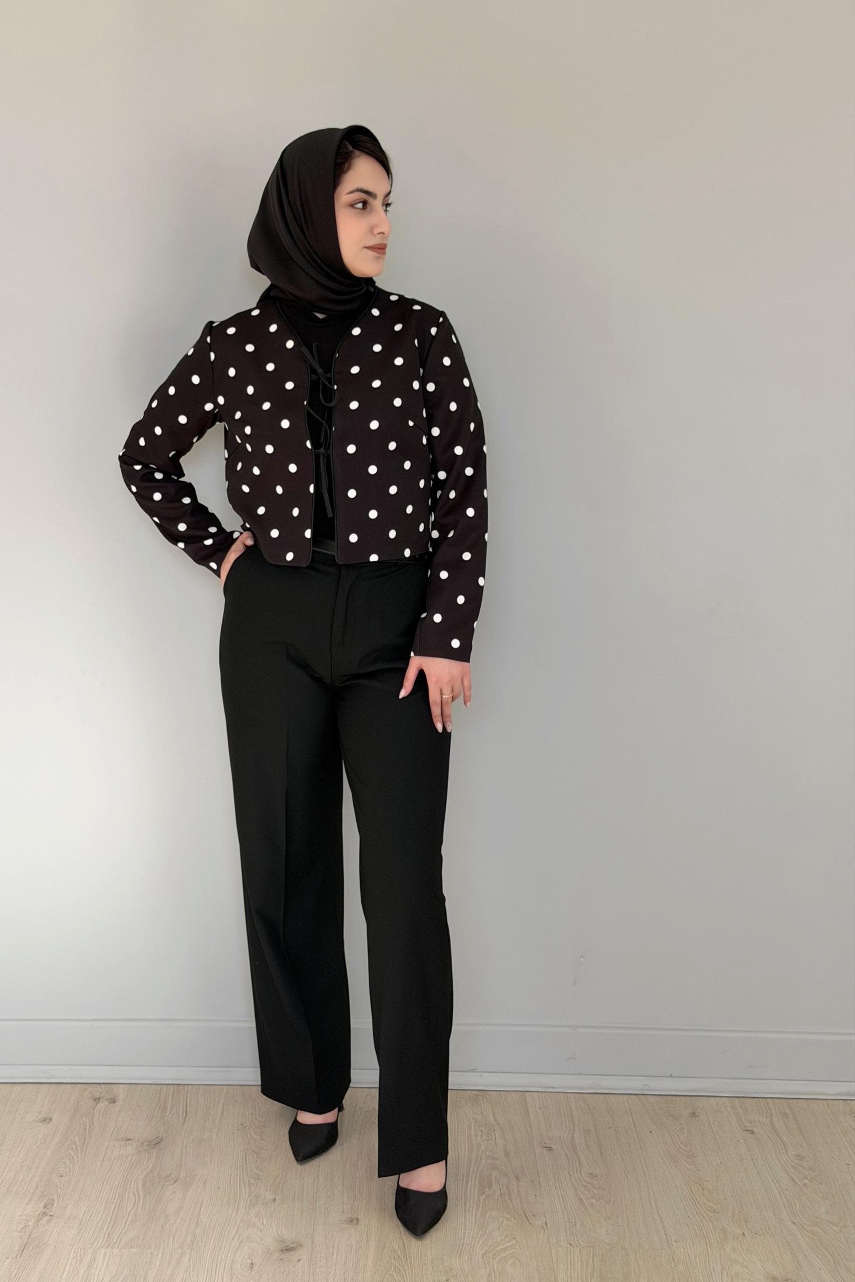 کراپ کت زنانه مازراتی توپی — تصویر ۳