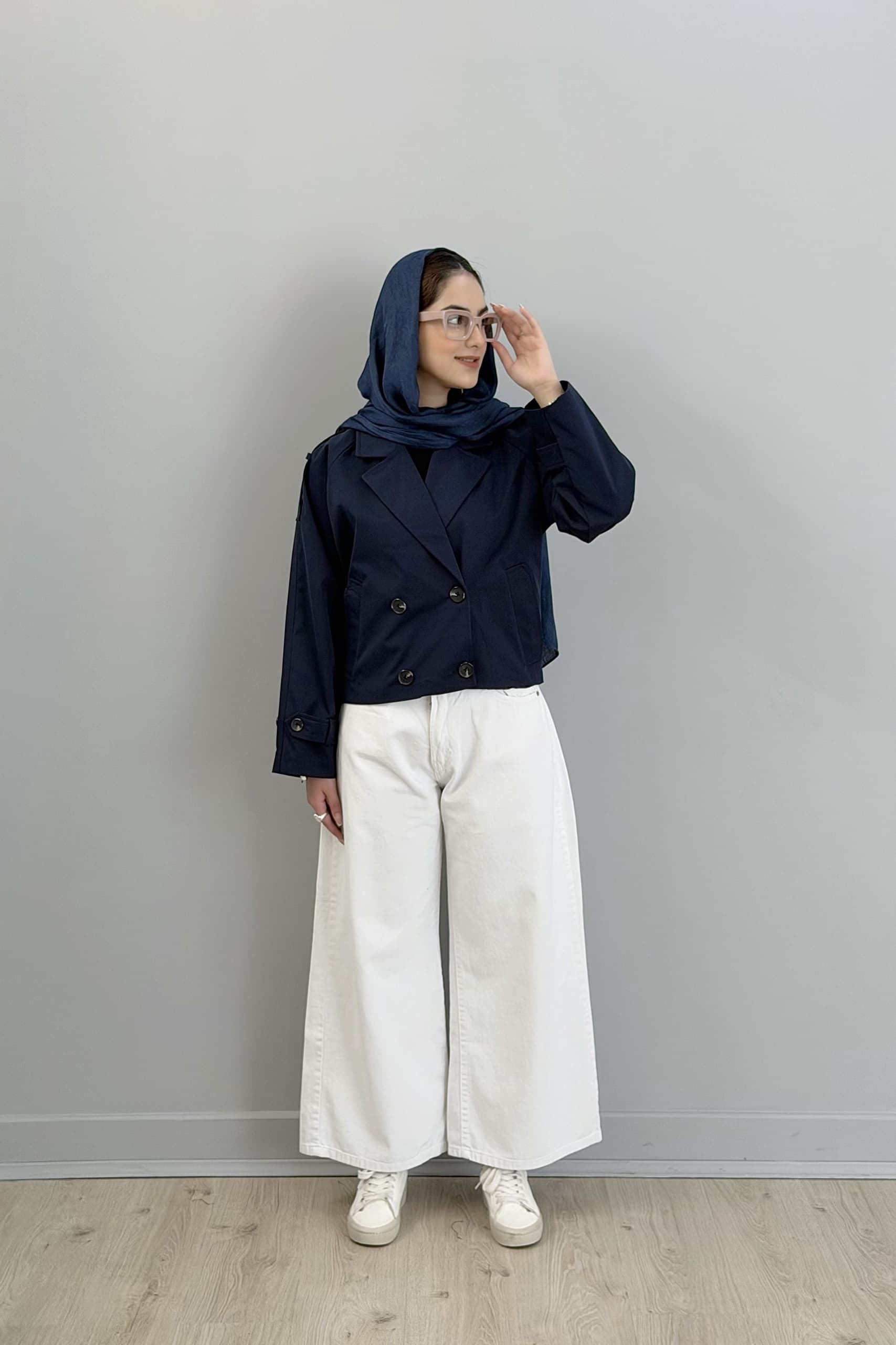 ترنچ کت زنانه مدل کراپی — تصویر ۵