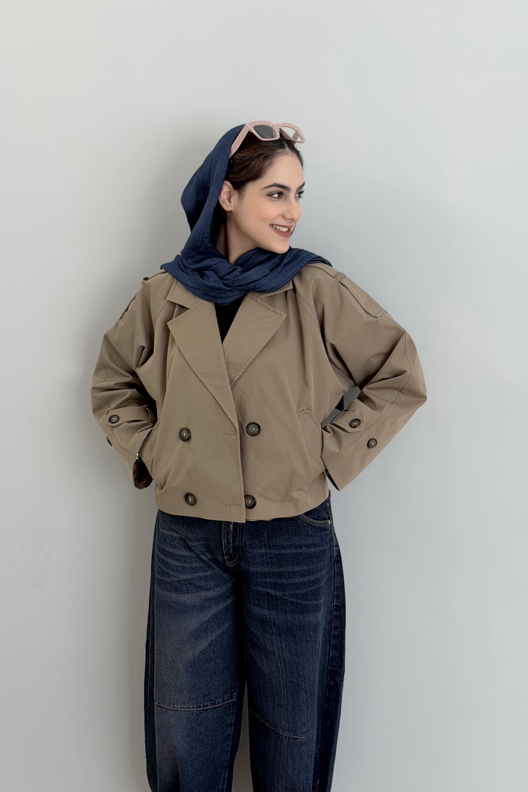 ترنچ کت زنانه مدل کراپی — تصویر ۲