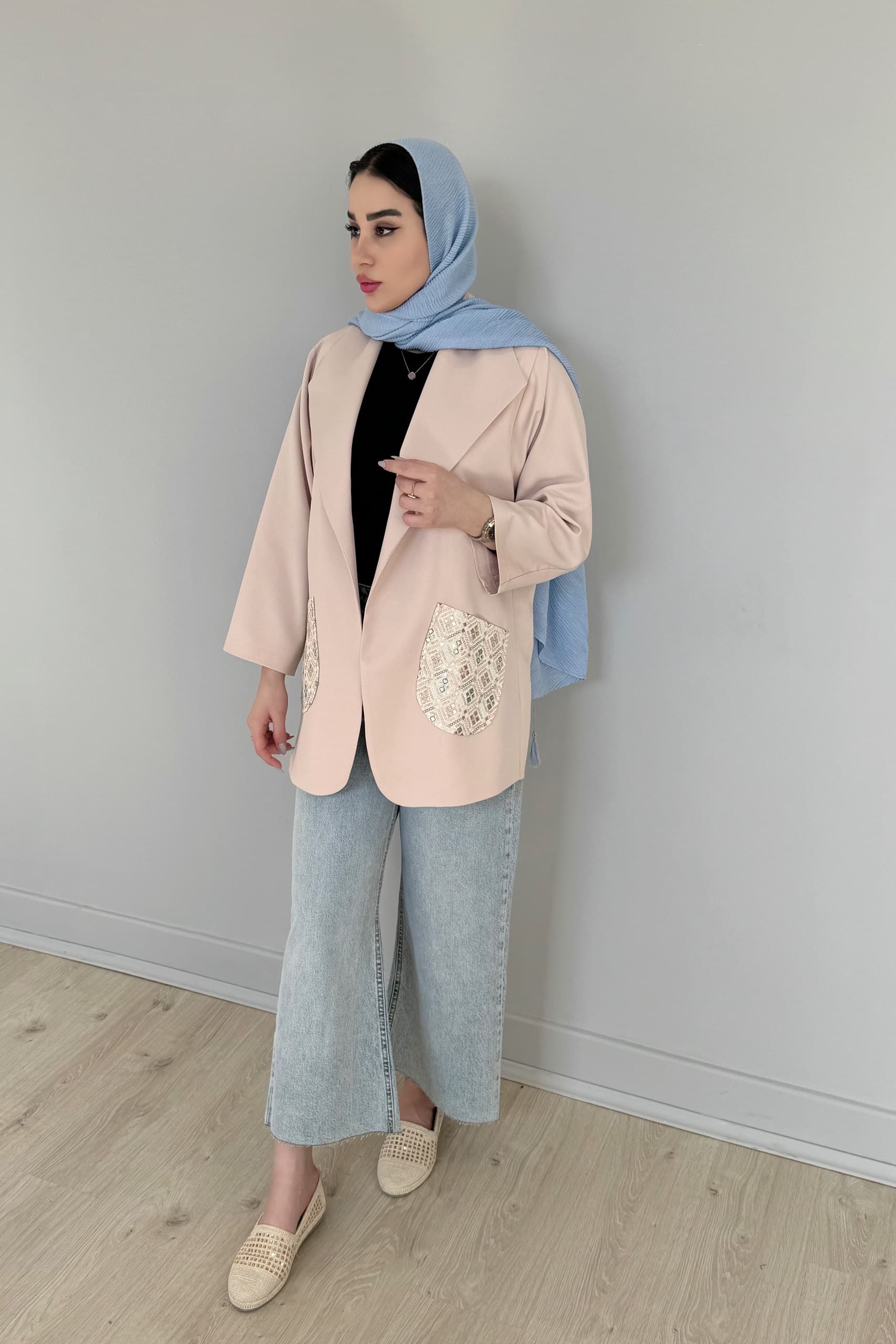 کت زنانه کرپ سوزندوزی — تصویر ۶