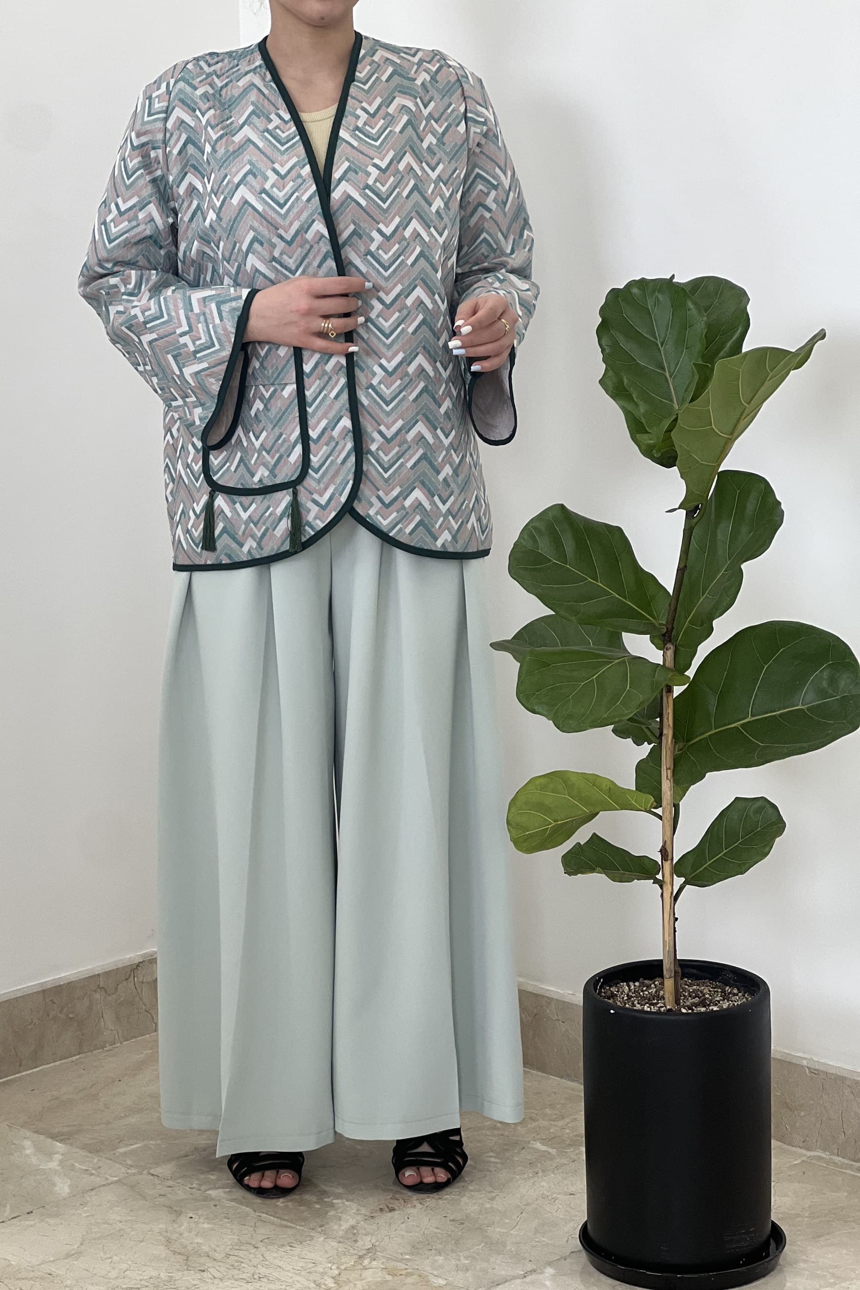 کت ژاکارد جناقی — تصویر ۵