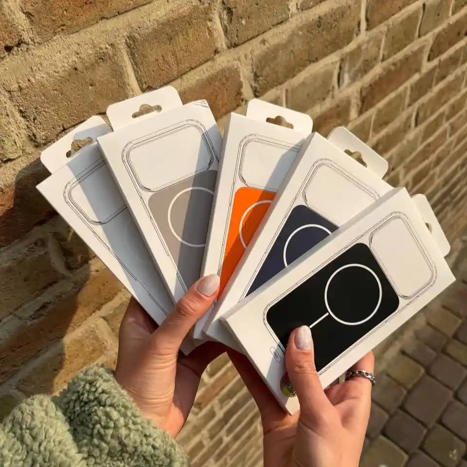 قاب colors full magsafe برای موبایل iPhone 17 Promax — تصویر ۳