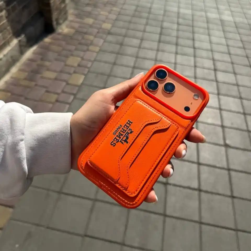 قاب Hermes نارنجی iPhone 17 Pro — تصویر ۴