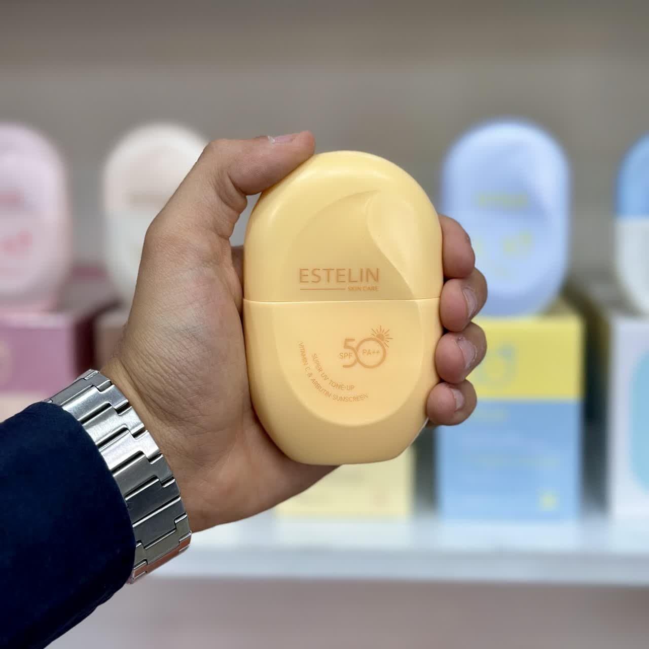 ضد آفتاب ویتامین C استلین SPF50 حجم 60 میل