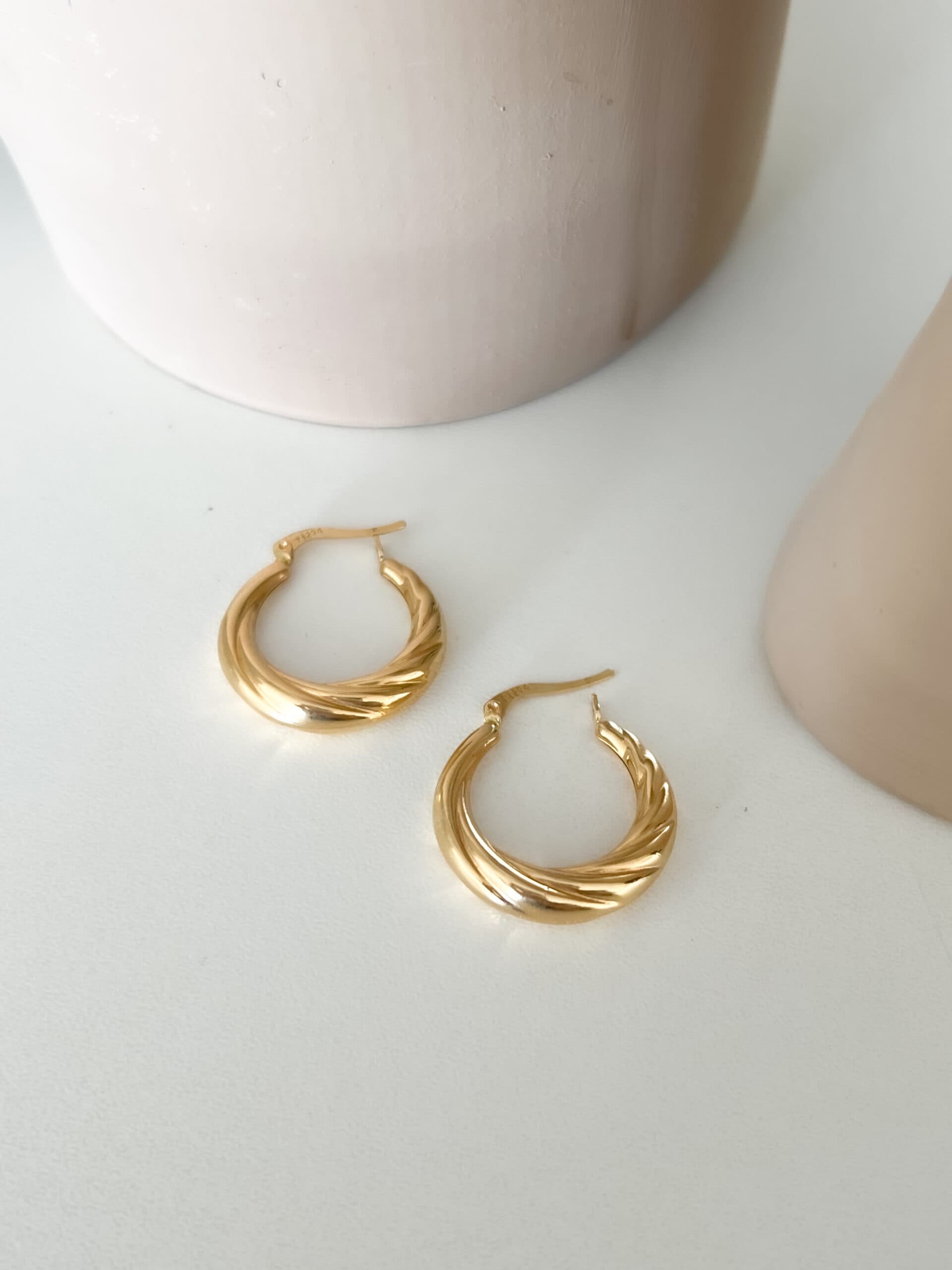 گوشواره حلقه ای طرح دار — تصویر ۳