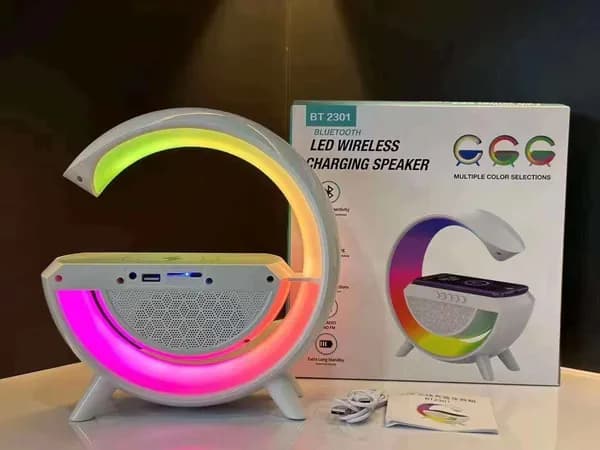 شارژر بی سیم مغناطیسی و چراغ رومیزی اسپیکر دار BT-2301 15W — تصویر ۴