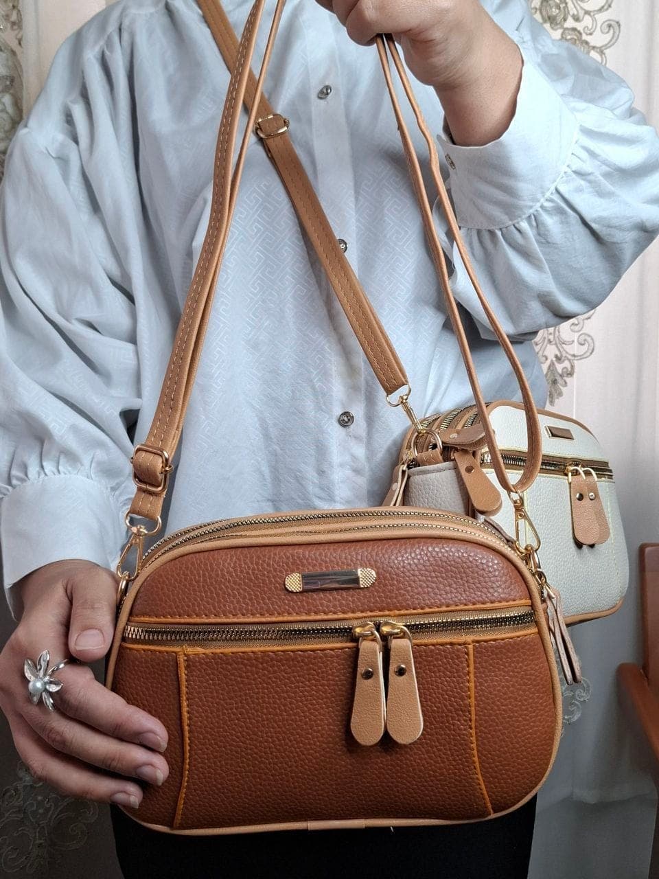 کیف زنانه دوشی چهارزیپ شش رنگ