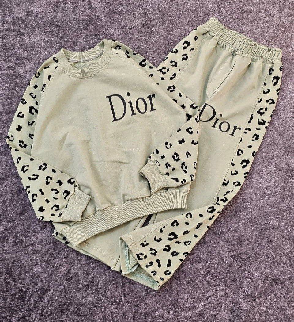 بلوز شلوار Dior م 3 تا 10 سال — تصویر ۴