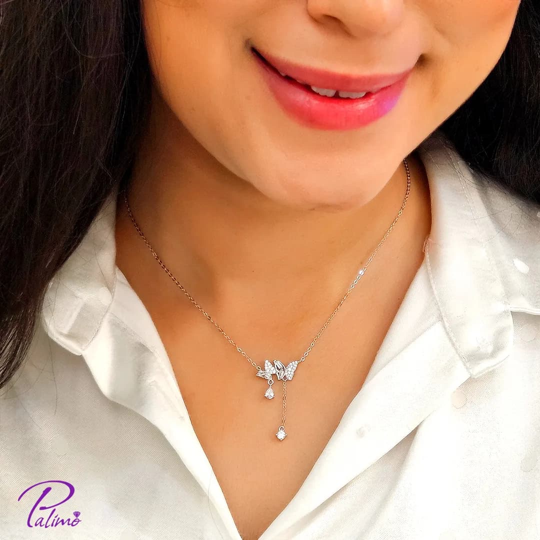 گردنبند نقره پروانه ها کد N2250 با روکش طلا سفید — تصویر ۴