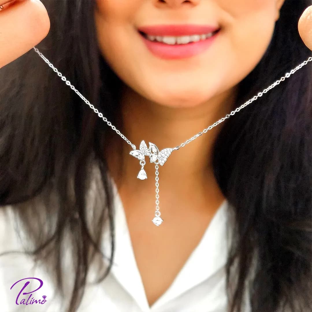 گردنبند نقره پروانه ها کد N2250 با روکش طلا سفید — تصویر ۳