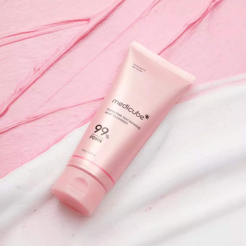شوینده خامهای PDRN و نیاسینامید مدیکیوب مدل PDRN Pink Niacinamide Whip Cleanser حجم 120 گرم — تصویر ۳