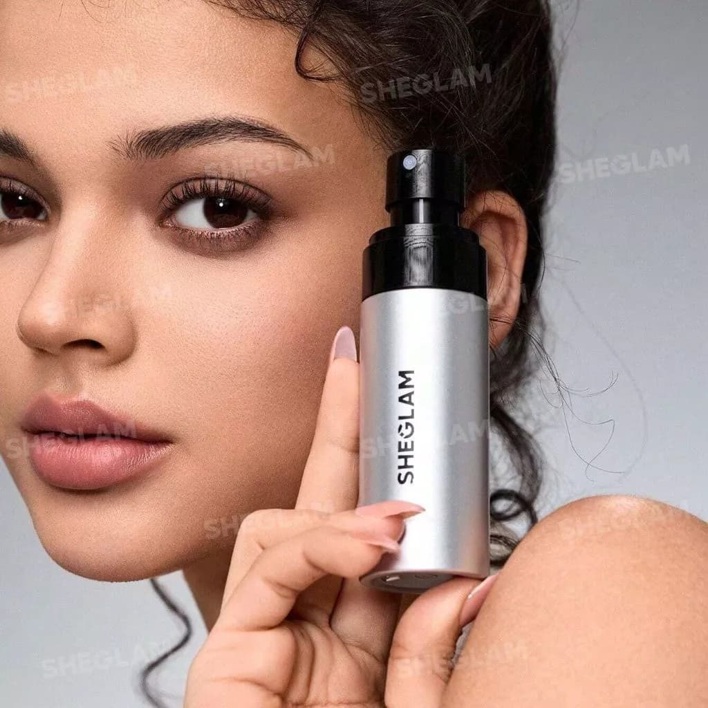 اسپری فیکس ضد آب Camera On شیگلم | SHEGLAM Camera On Blurring Waterproof Setting Spray — تصویر ۲