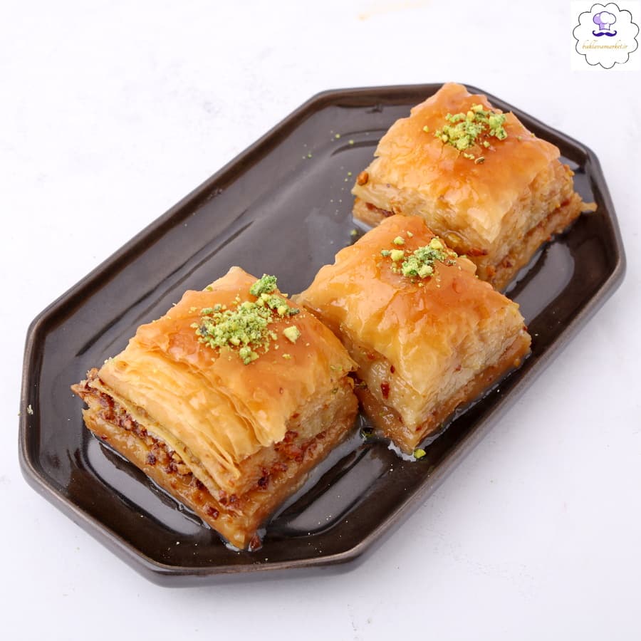 باقلوا سرای گردو شیرعسل استانبولی