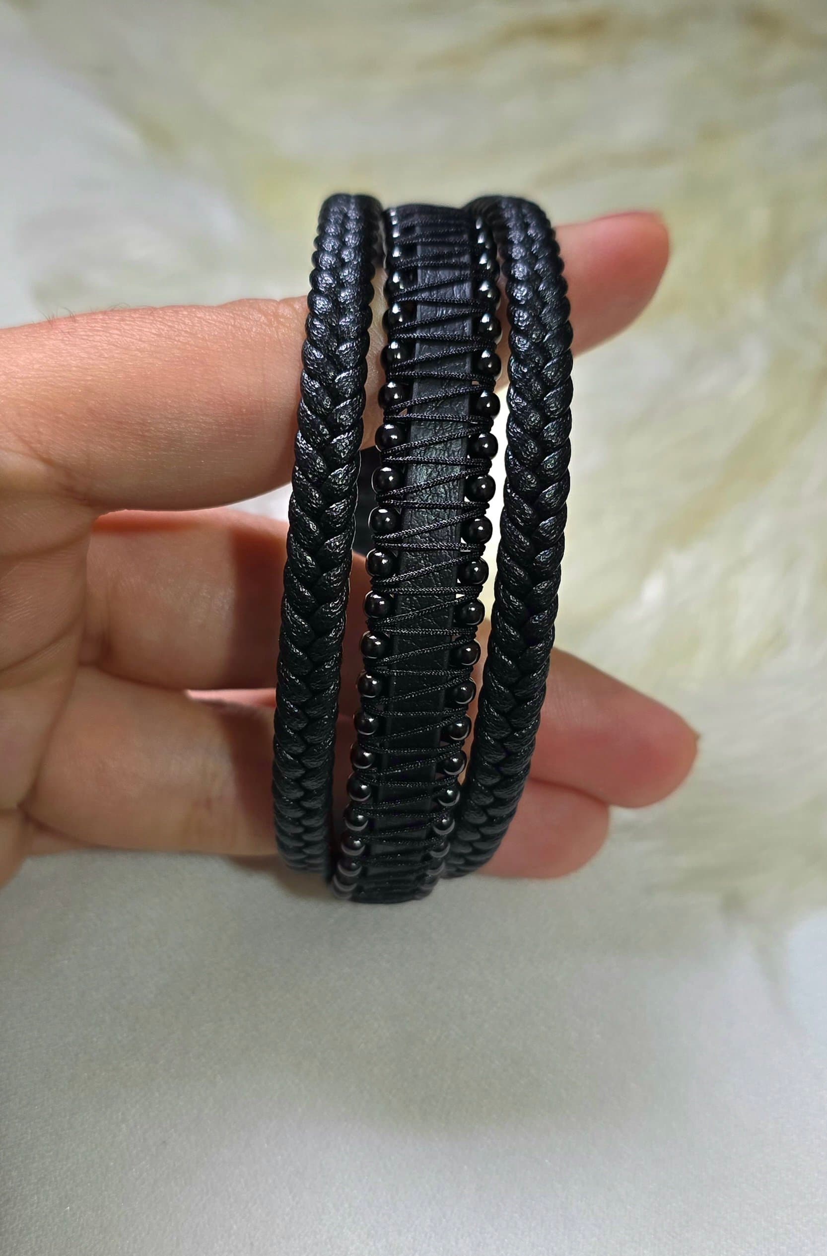 دستبند مردانه چرم سه لاین کد 3045 — تصویر ۶