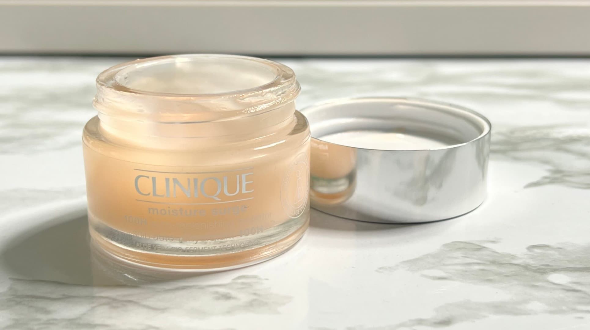 ژل آبرسان مویسچر سرج مدل 100 ساعته کلینیک Clinique — تصویر ۵