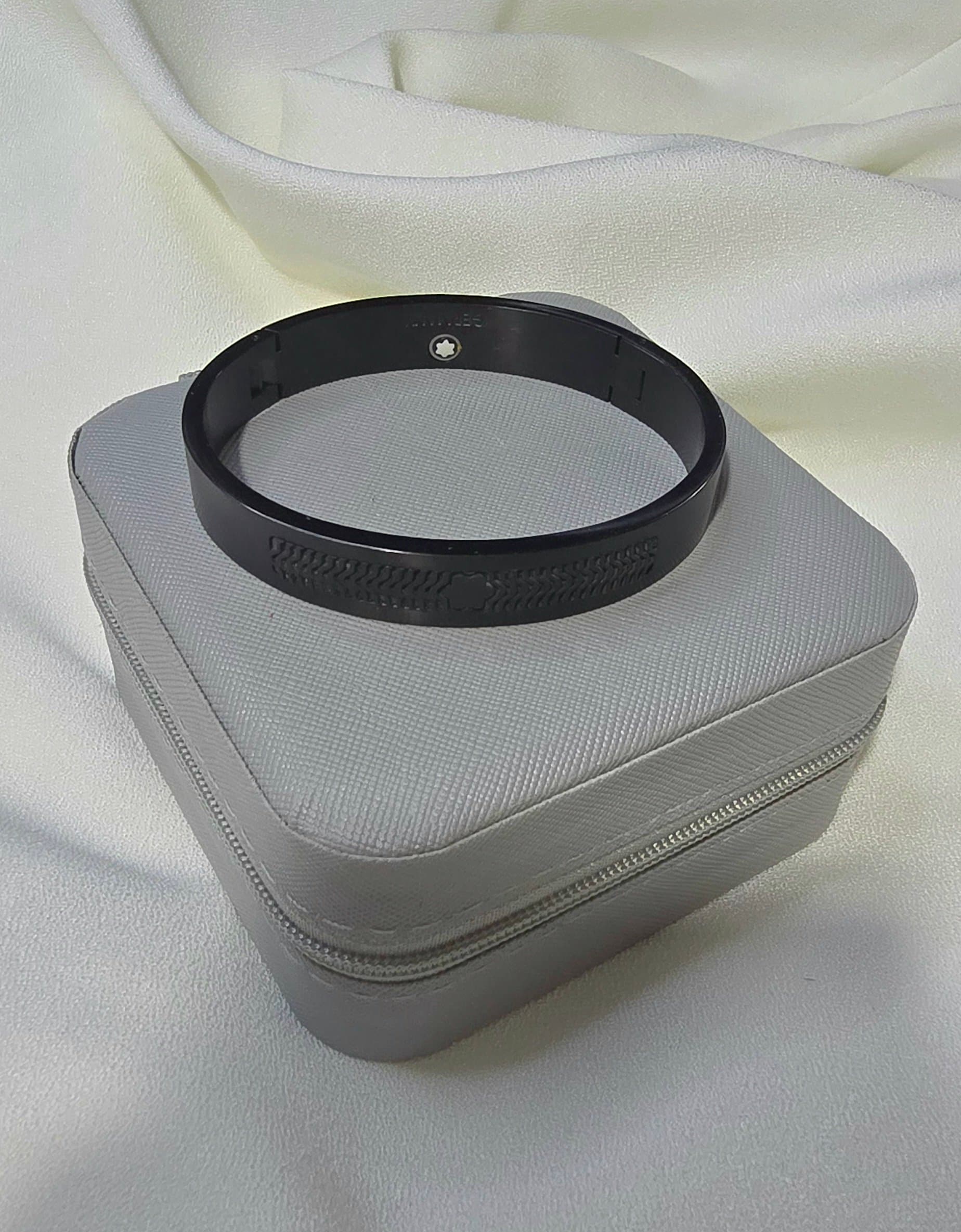 دستبند مردانه مونت بلانک اصل کد 3038 — تصویر ۴